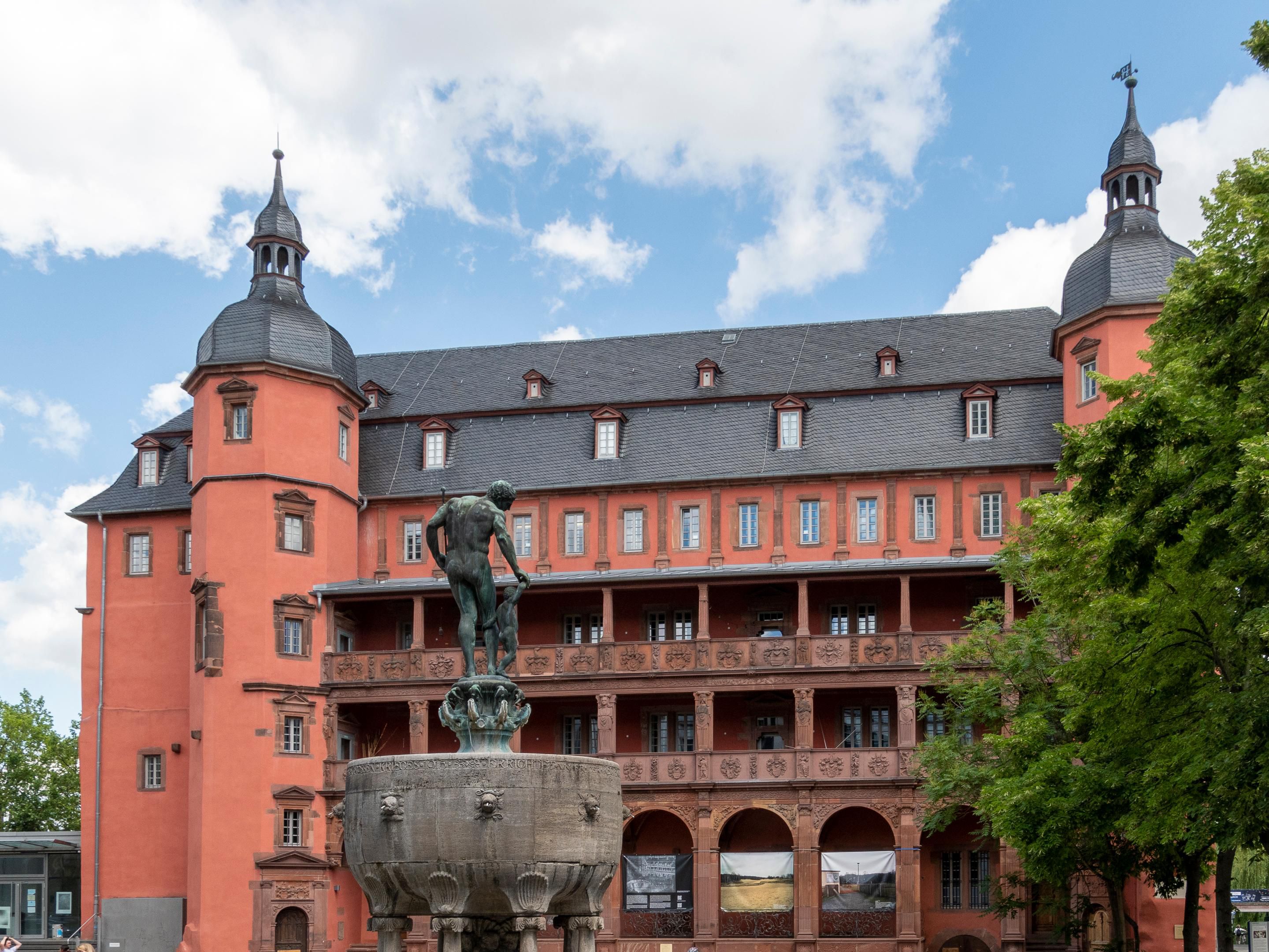 Discover nearby attractions such as the German Leather Museum, Büsing Palace, and Offenbach's scenic Main River parks. With its vibrant culture and serene green spaces, Offenbach offers something for everyone.