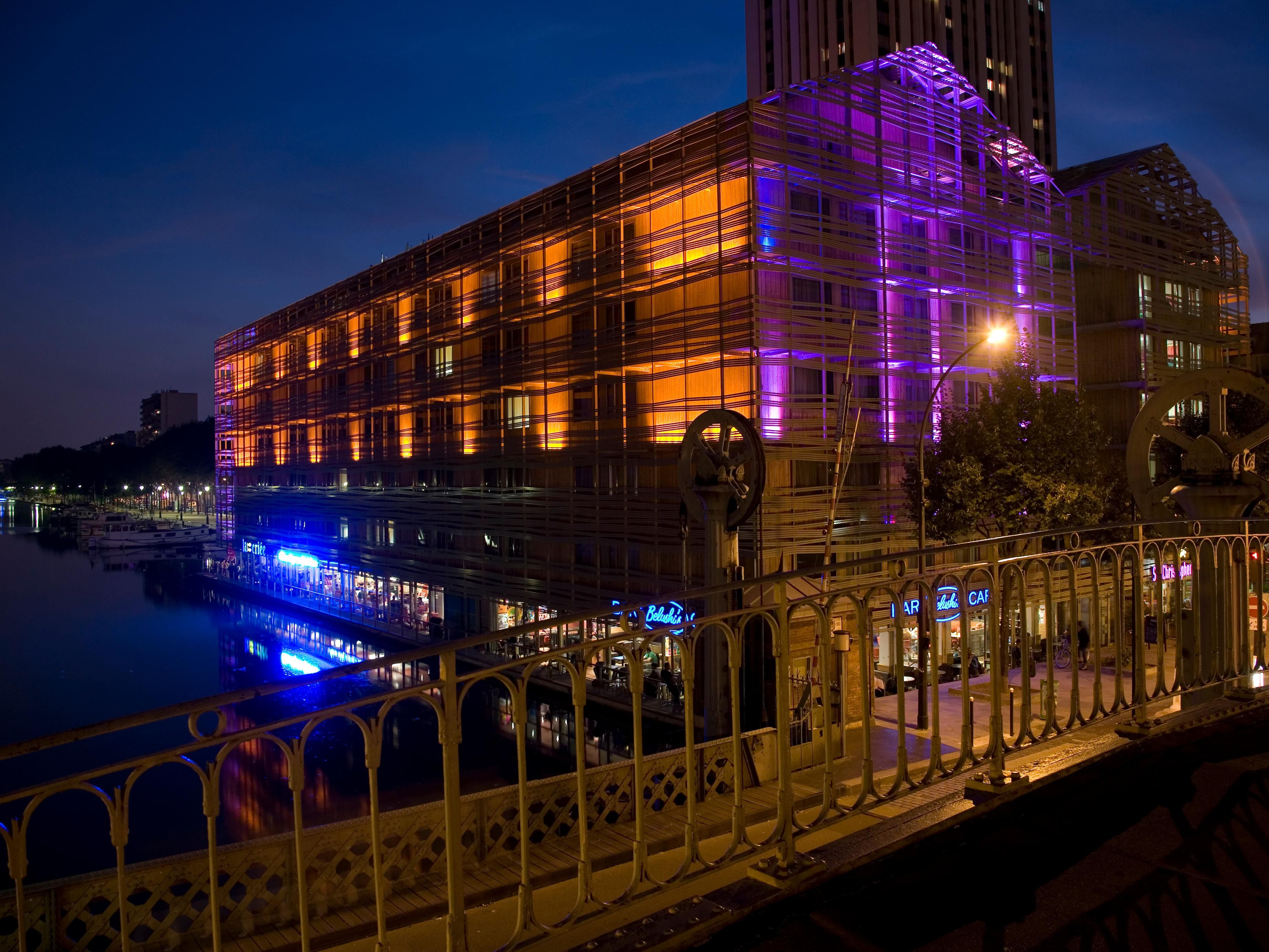 Visit Parc de la Villette, home to the Cité des Sciences et de l'Industrie, and enjoy outdoor concerts and the Philharmonie de Paris. Explore the Canal de l'Ourcq for picturesque walks, or discover local markets. Paris, with its iconic museums and monuments, is just a stone's throw away!