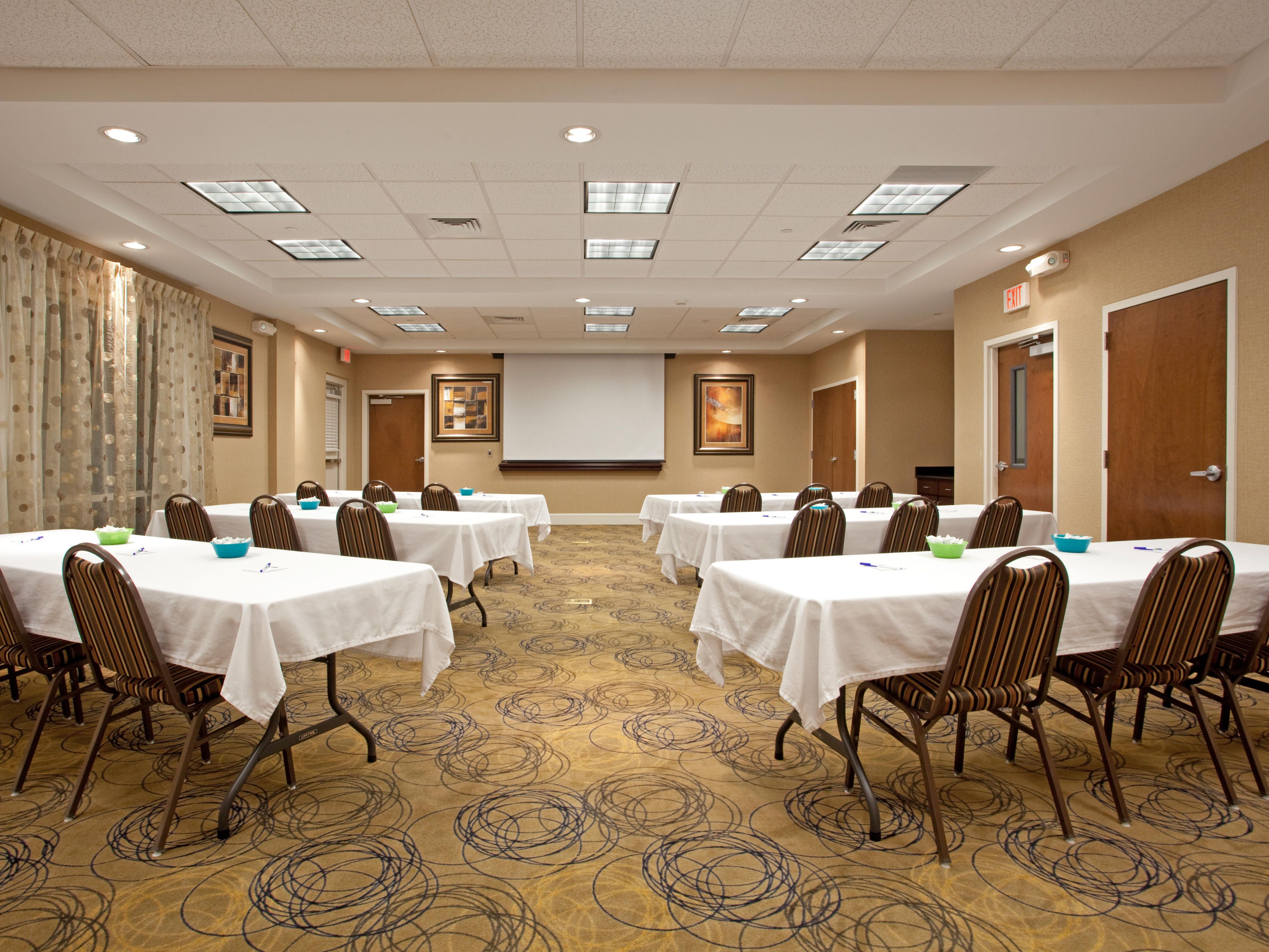 Our newly renovated hotel offers convenient meeting space for your next corporate gathering or social event.  800 square feet of space, accommodating up to 85 guests.  The number of guests will vary based on your set-up requirements.  Call us today and let us help you take the worry out of your next event.