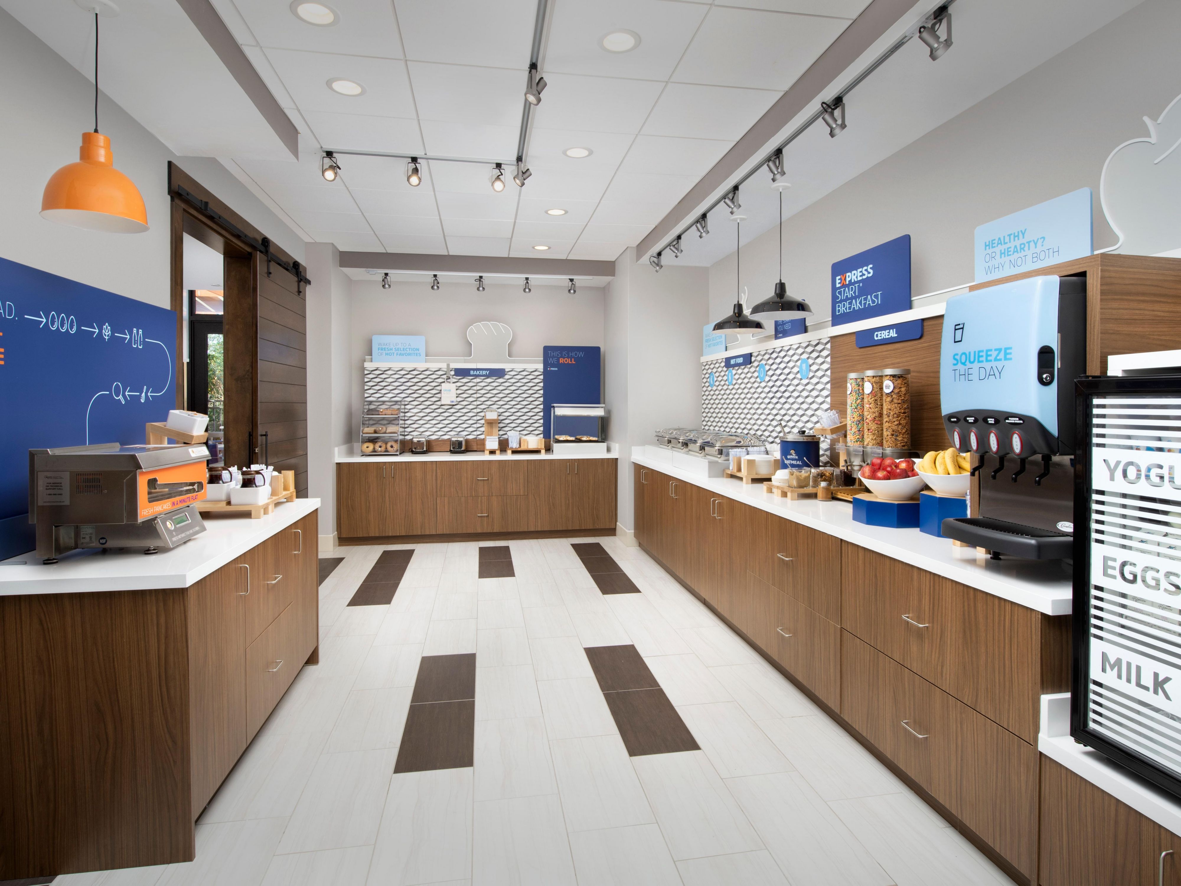 We offer all Guest a complimentary Hot/Cold Breakfast served Daily at the Holiday Inn Express Pensacola Downtown. Bring on the Bacon, enjoy a cinnamon bun, or Flip for the Pancakes and don't Egg-nore the rest!
