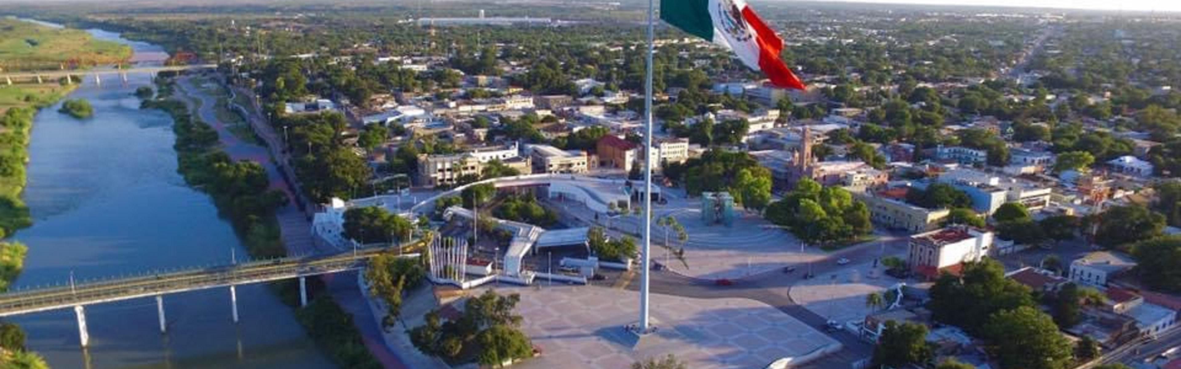 Bridges 1 and 2, Gran Plaza and Up to Monumental Flag