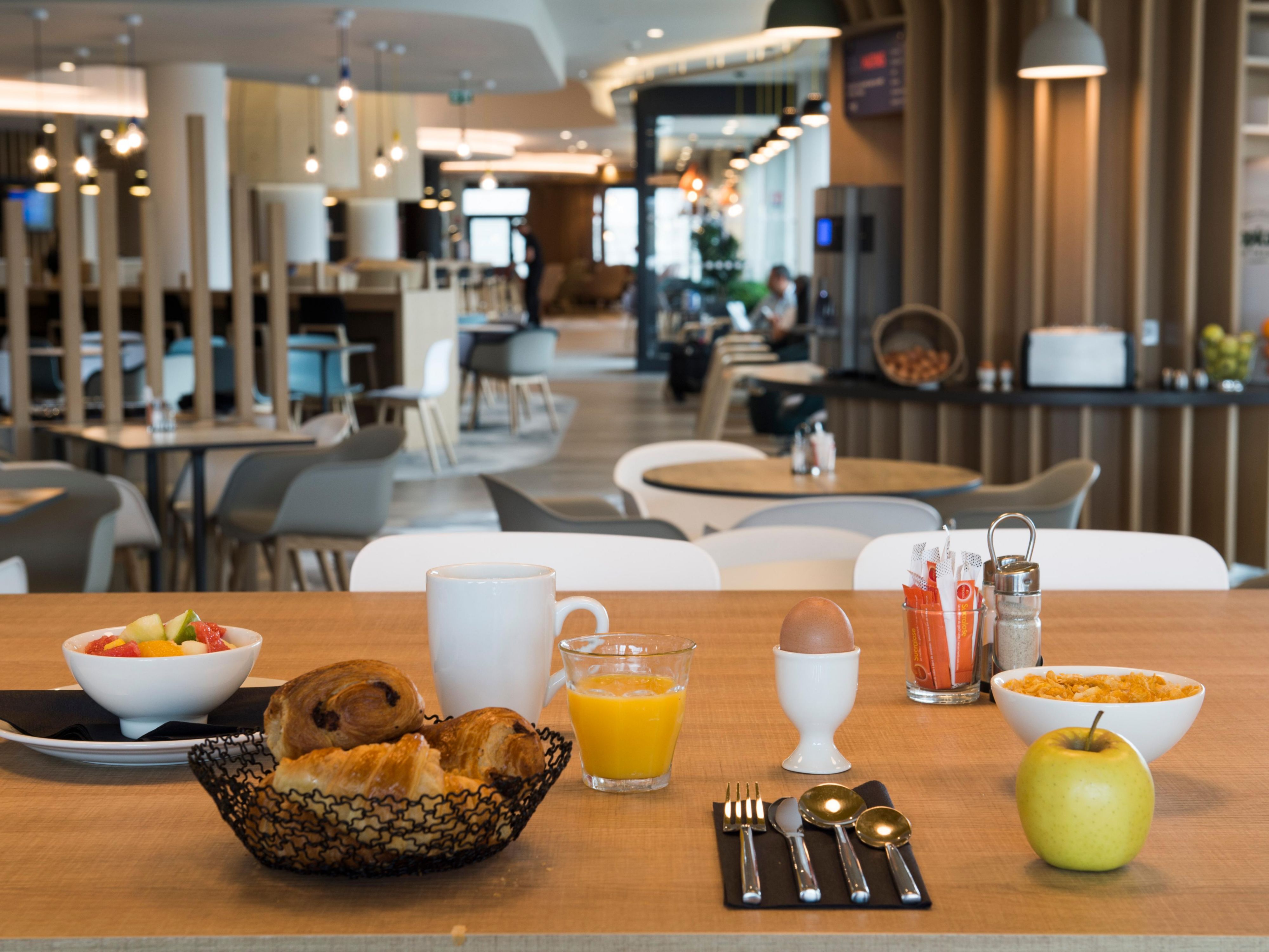 It's for free ! A real good breakfast awaits for you every morning. We offer a complete buffet to start your day off right!