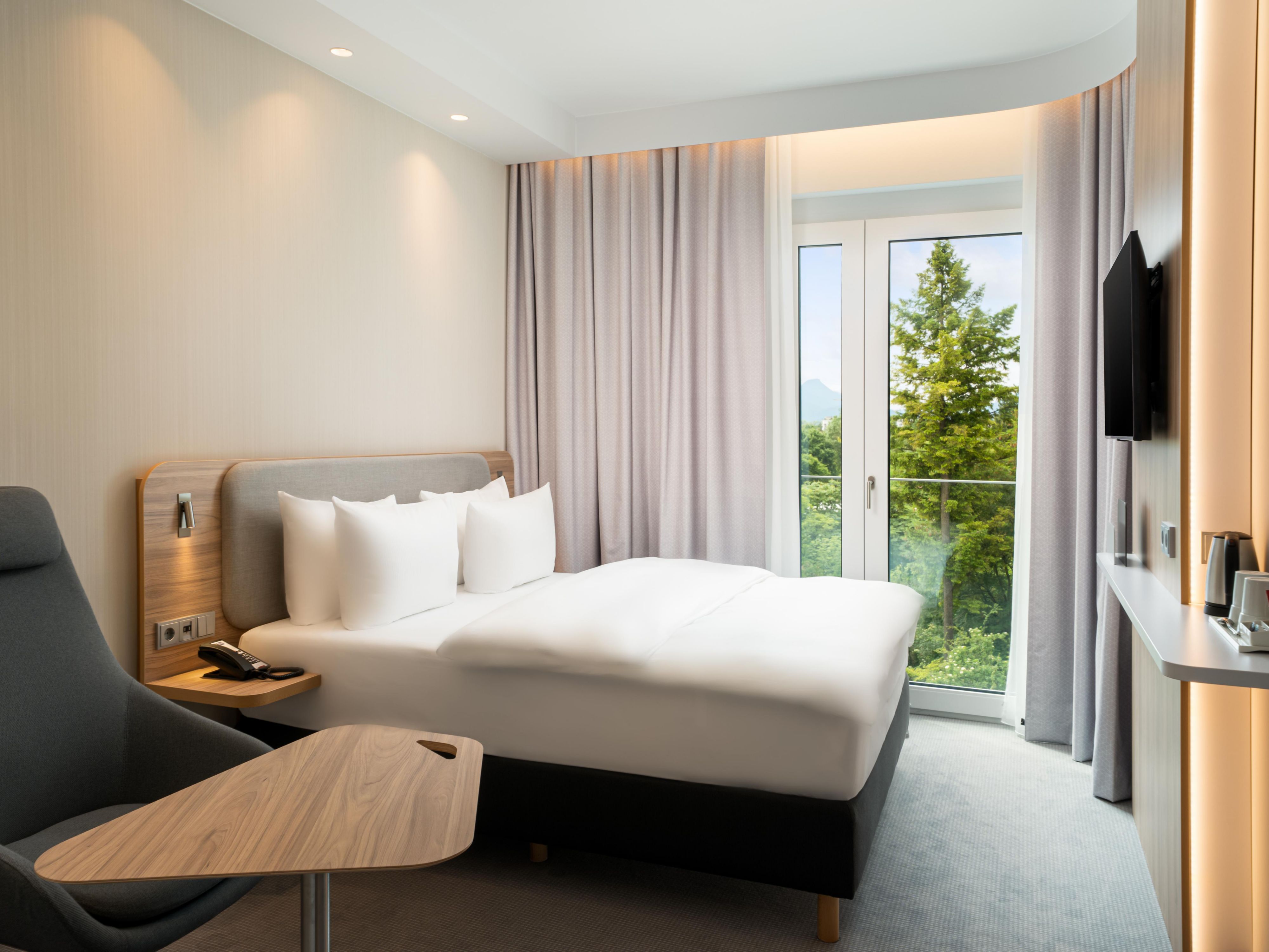 Enjoy a view over the famous mountains Wendelstein or Kampenwand