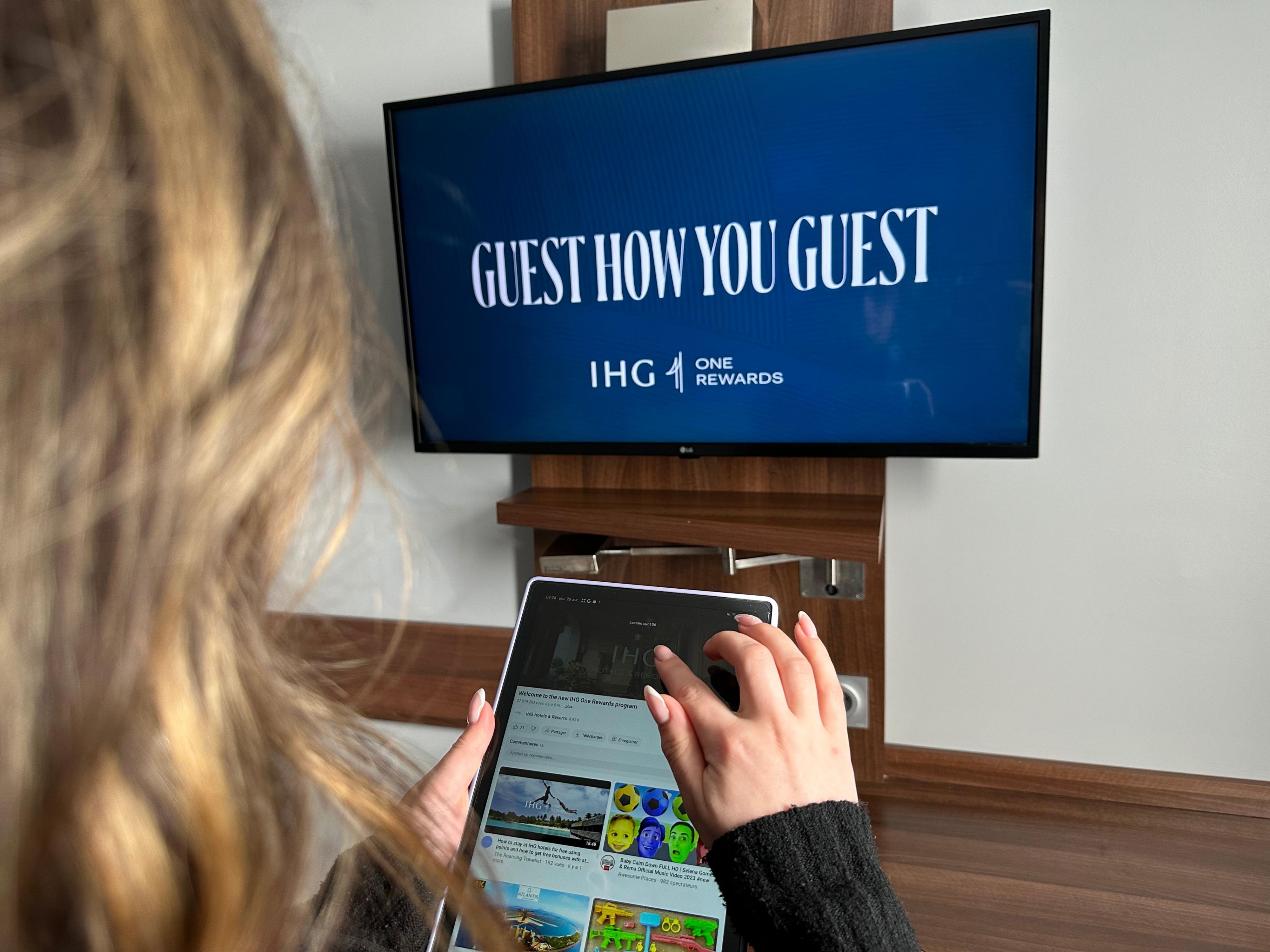 Addicted to your brand new favourite series? 
Don't miss anything while staying with us Feel like you're at home and enjoy watching your shows on our smart TV rather than on your tablets or smartphone.