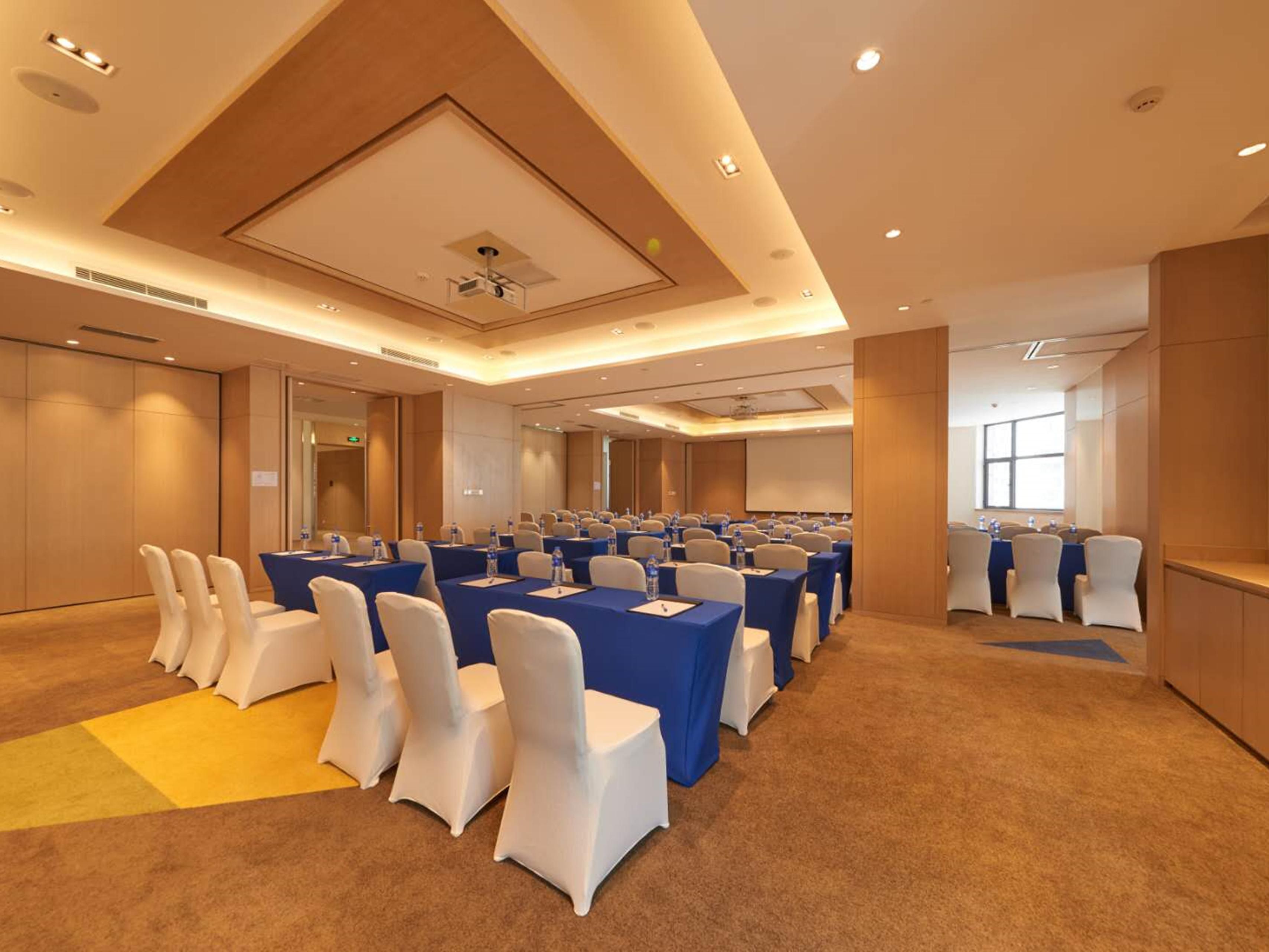 For those with business needs, we have 3 versatile meeting rooms with great views that can host up to 100 people