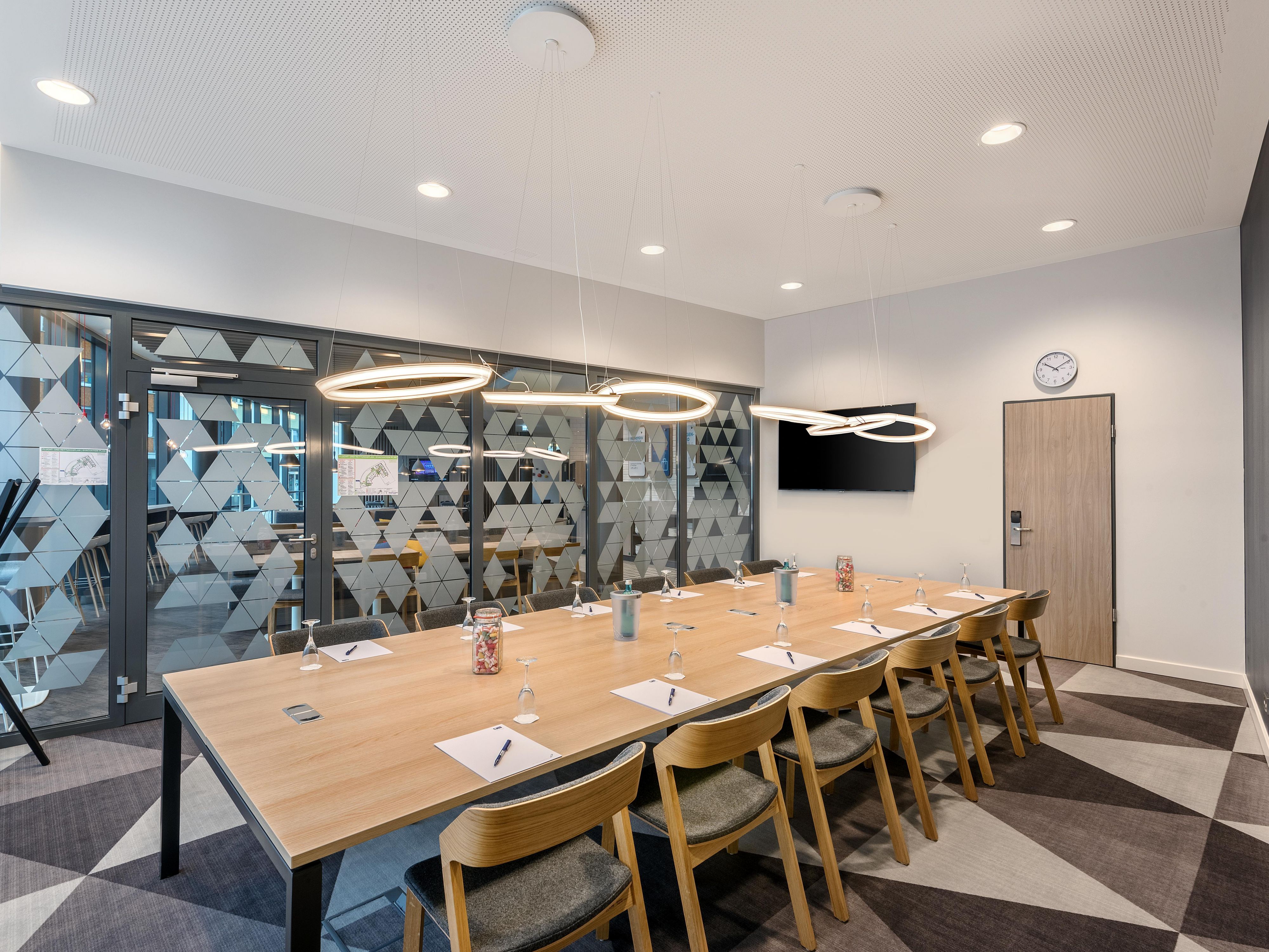 We offer you a daylight conference room (350sqft) at the Ground Floor for max. 16 persons.