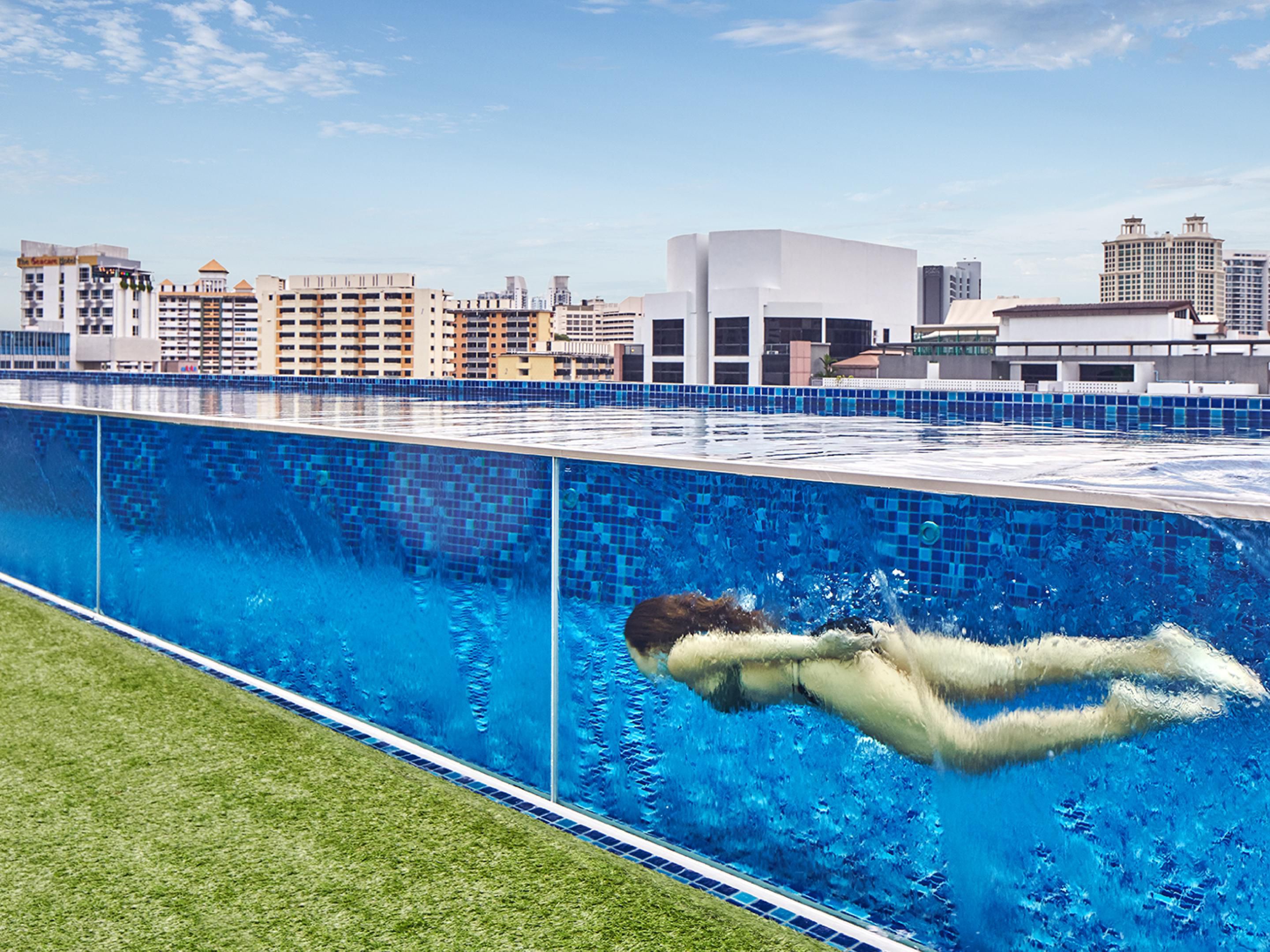 Holiday Inn Express Singapore Clarke Quay Outdoor Pool Singapore