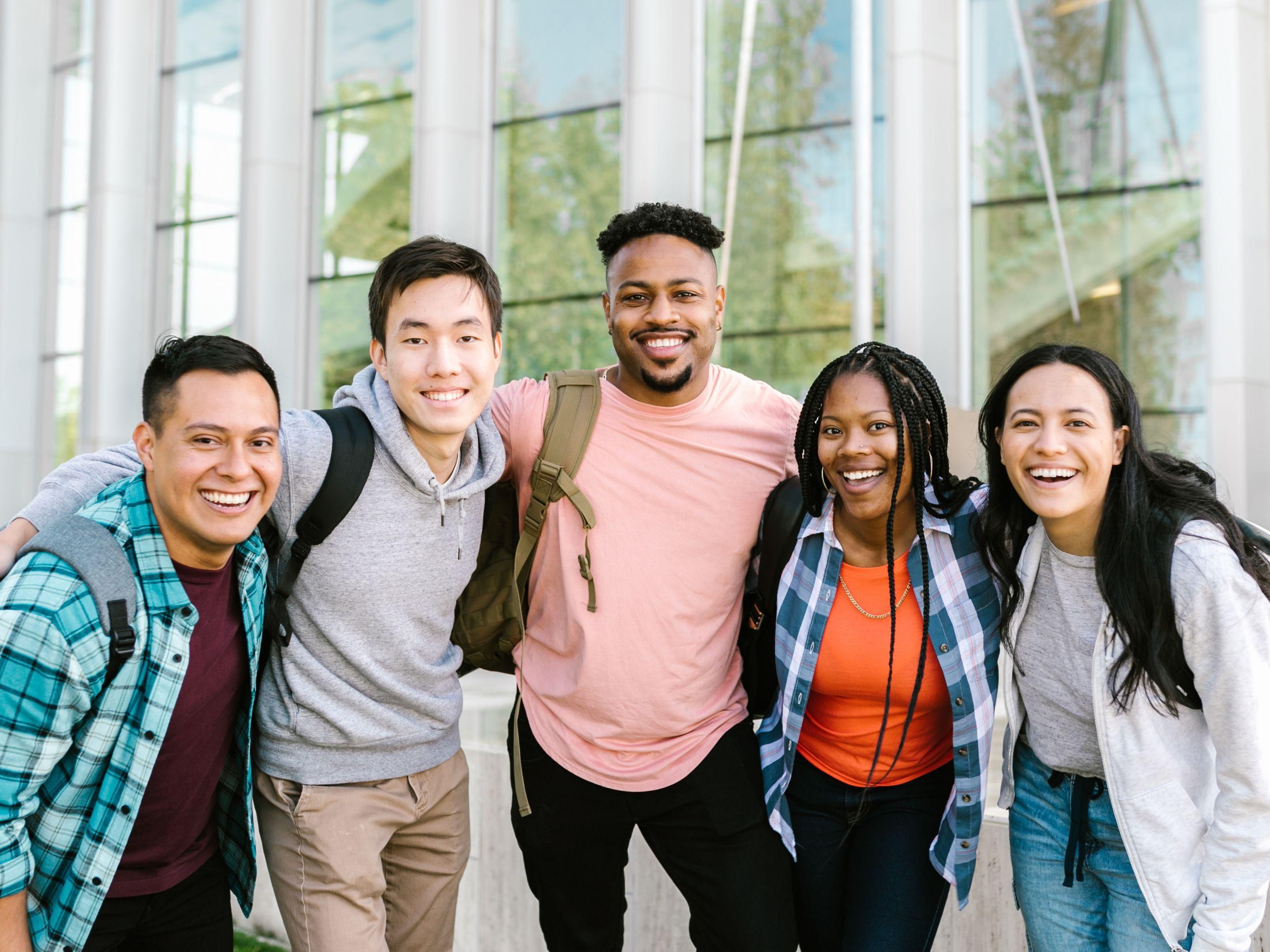 Nestled just minutes away from the University of Vermont, our hotel is the perfect choice for visiting families, prospective students, and academic professionals. With convenient access to campus facilities, events, and attractions, guests can easily immerse themselves in the vibrant university atmosphere.