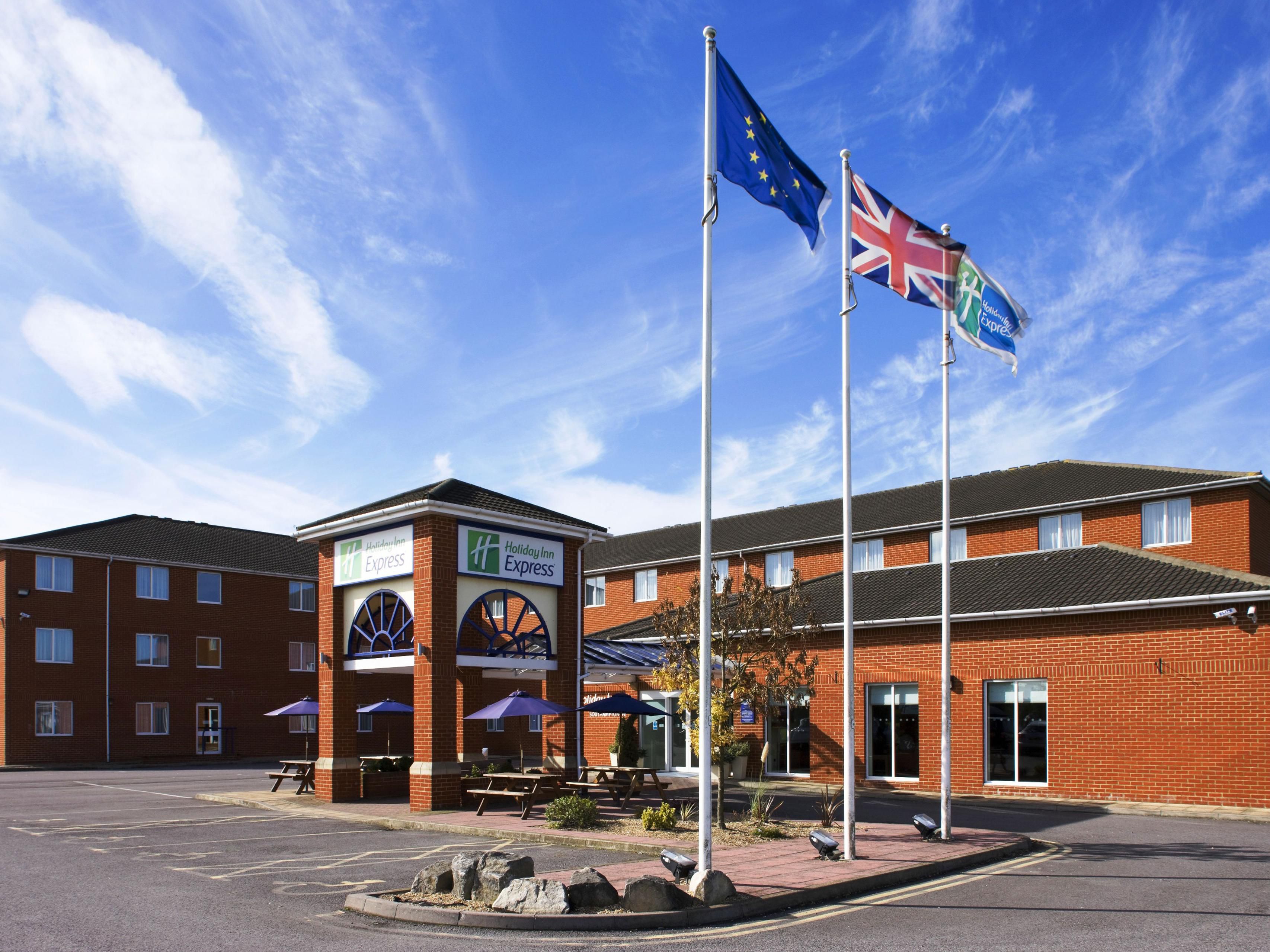 Welcome to Holiday Inn Express Southampton - West