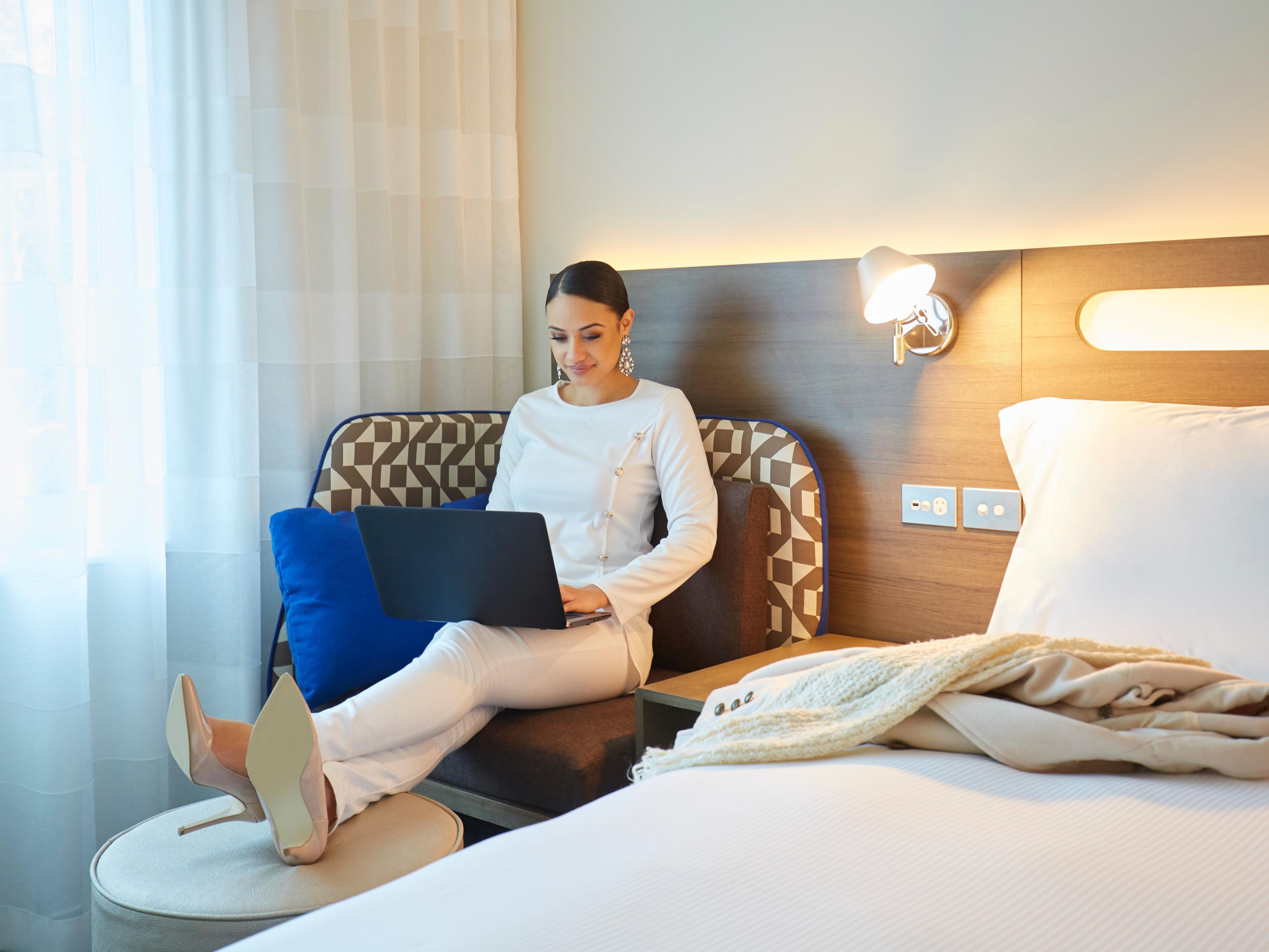 Accommodation Room Work Zone