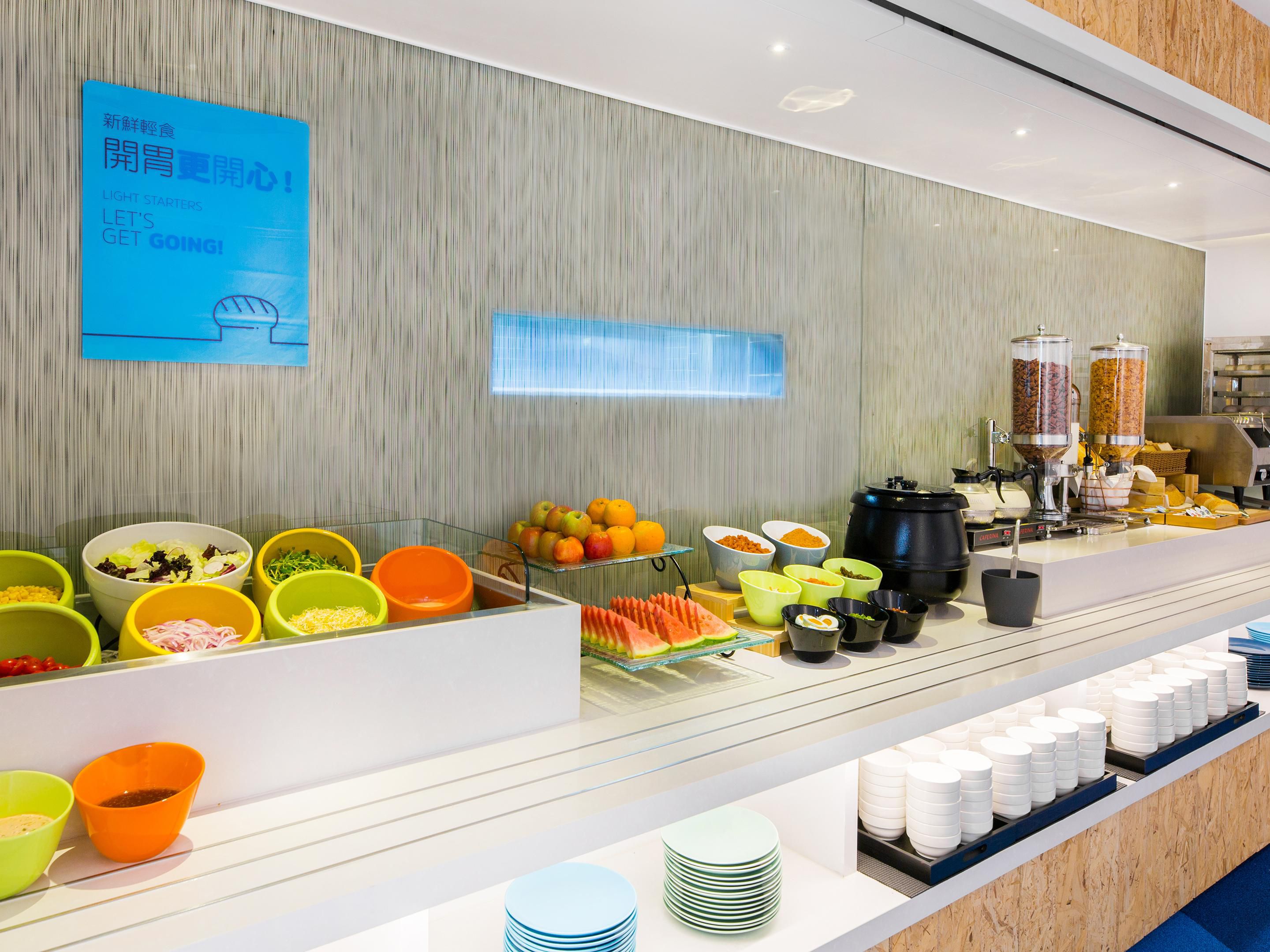 在台中逢甲夜市附近高品质的国际连锁酒店开启您美好的一天。预订台中逢甲智选假日酒店，享受我们提供的免费早餐，其中包括新鲜、美味和健康的选项，为您接下来的一天注入活力。