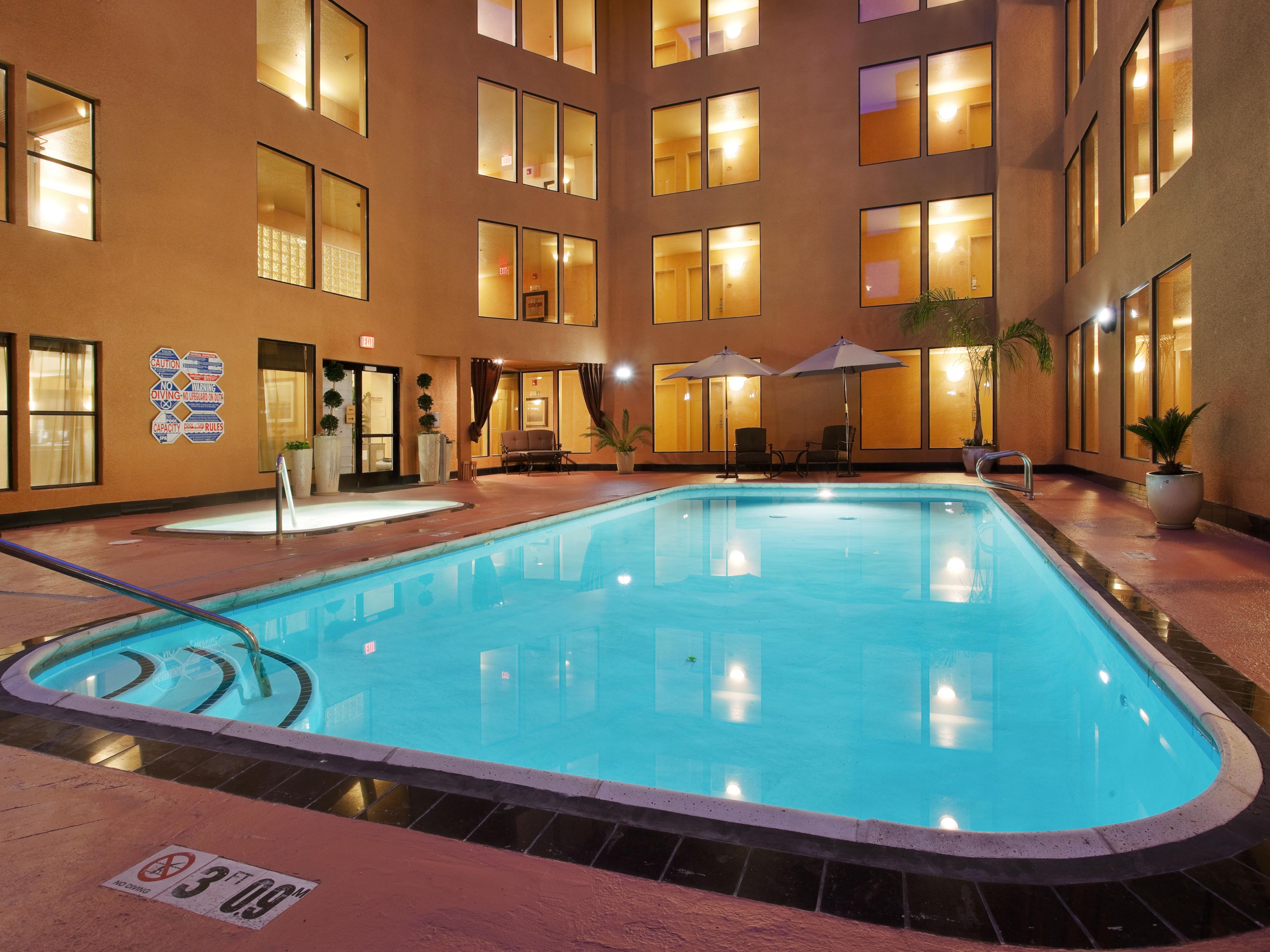 Start your morning with invigorating laps, make a mid-afternoon splash, or enjoy a leisurely evening swim. Our solar-heated pool is the perfect place for recreation and relaxation. Please note that due to hotel renovations, our pool is closed until October 2025.