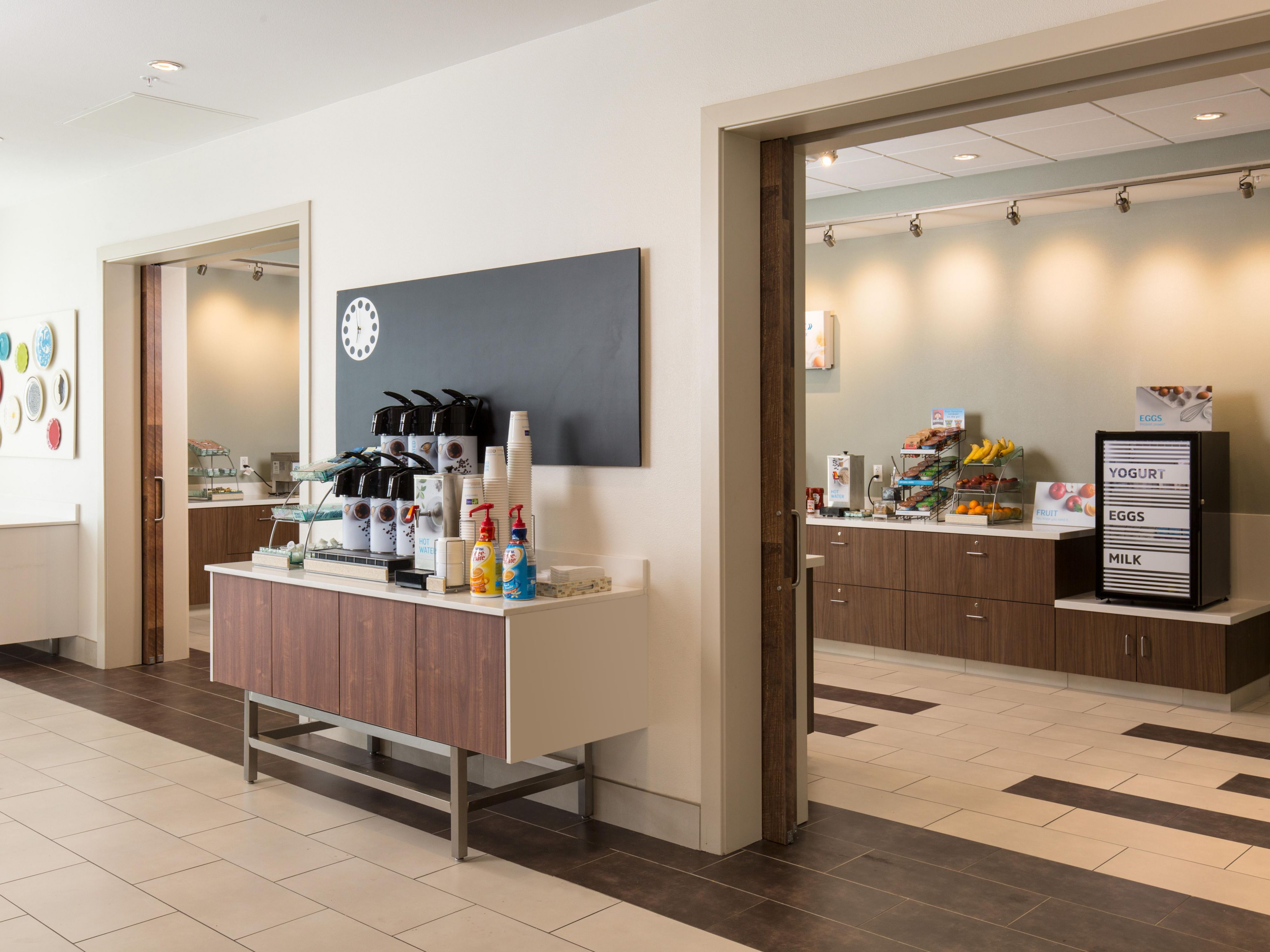 Start your day the right way with a satisfying meal you'll feel good eating. There's something for everyone with our offerings of hot, fresh and healthy options.