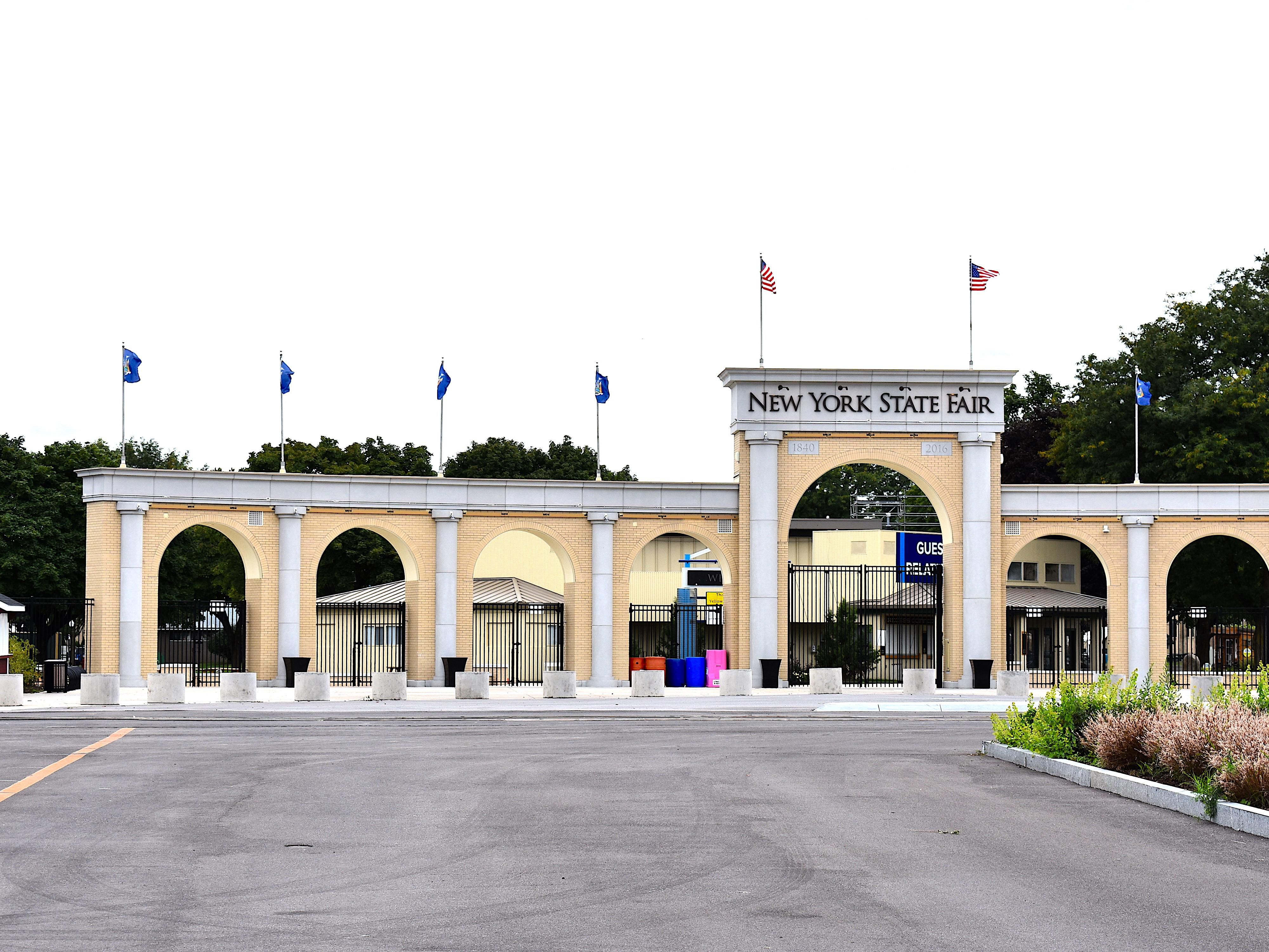  Experience an affordable, 13-day celebration of delicious food, eye-opening exhibits, captivating entertainment, and great fun. Each year’s New York State Fair showcases numerous animals, hundreds of commercial attractions, scores of exciting midway rides, and dozens of big-name concerts. The Expo Center hosts many shows all throughout the year. 