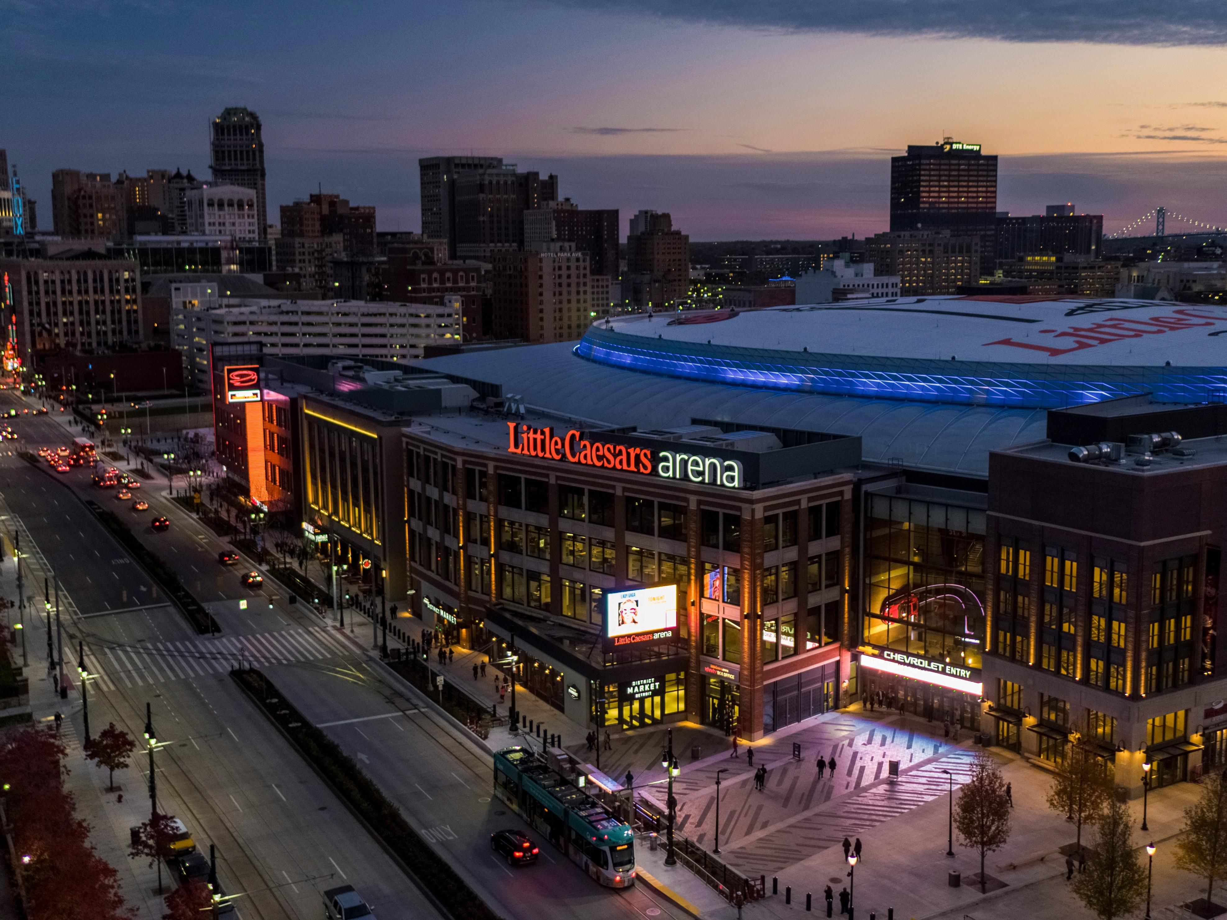 Discover all the dining options in downtown Windsor before you arrive. From brunch to breweries, cocktails and desserts there is something for everyone's taste.  