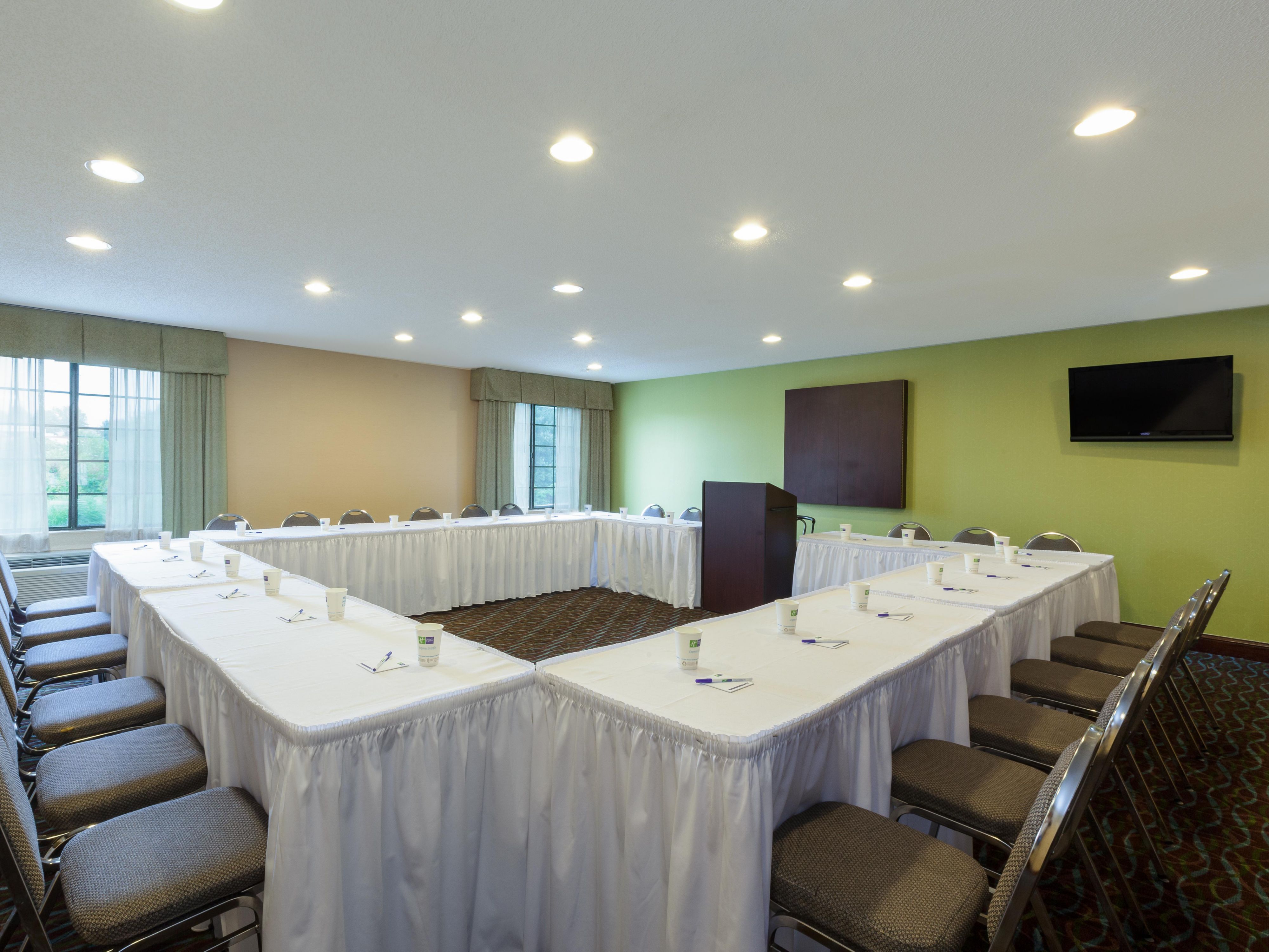 When you are ready to plan your next meeting or group event, you can book with confidence with our new flexible meeting offer. We're committed to high levels of cleanliness. That means clean, clutter-free event space and an experience that supports the well-being of your attendees with flexible re-scheduling or cancellation, if needed.
