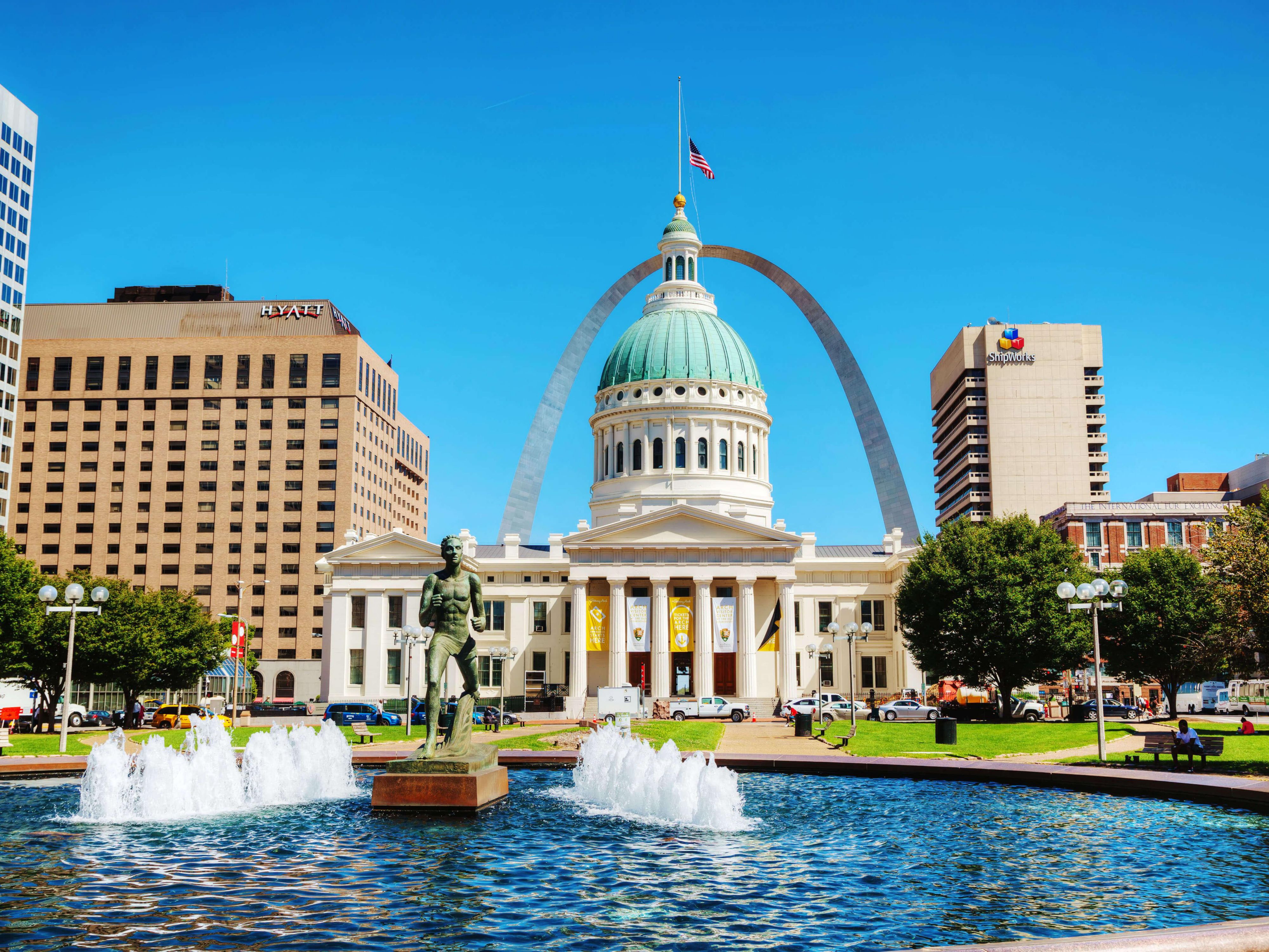 We are located close by many of St. Louis' most popular attractions! Family Sport Park Complex (4 miles), Scott Air Force Base (11 miles), Mid America Airport (12 miles), Busch Stadium (13 miles), The Gateway Arch (14 miles), and the St. Louis Zoo (18 miles).