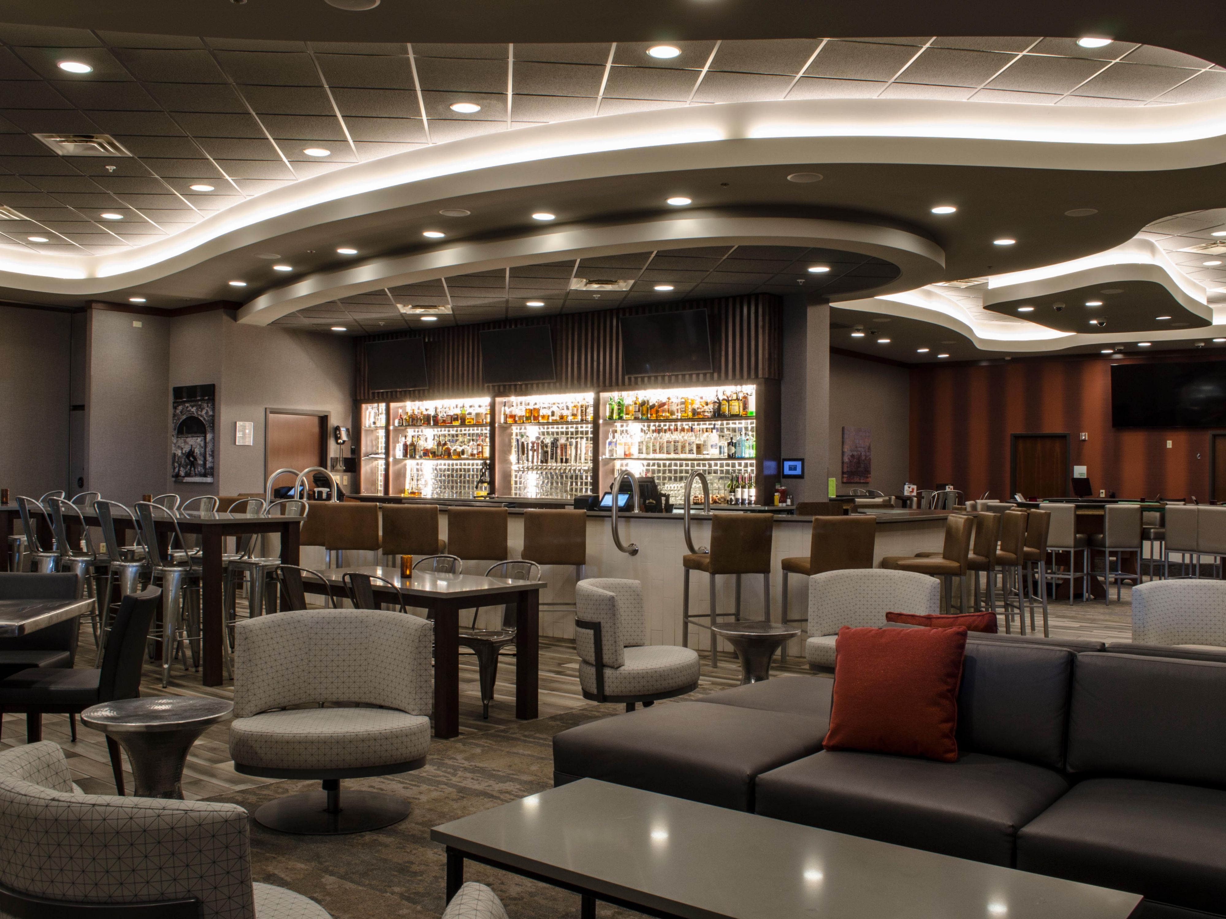 We've got breakfast, lunch, and dinner covered with our on-site dining options. The Gallery Restaurant's daily lunch buffet is certainly a fan-favorite. Unwind after a long day of work or play at Spirit's Lounge with a craft cocktail and gaming. Both located next to the front desk.