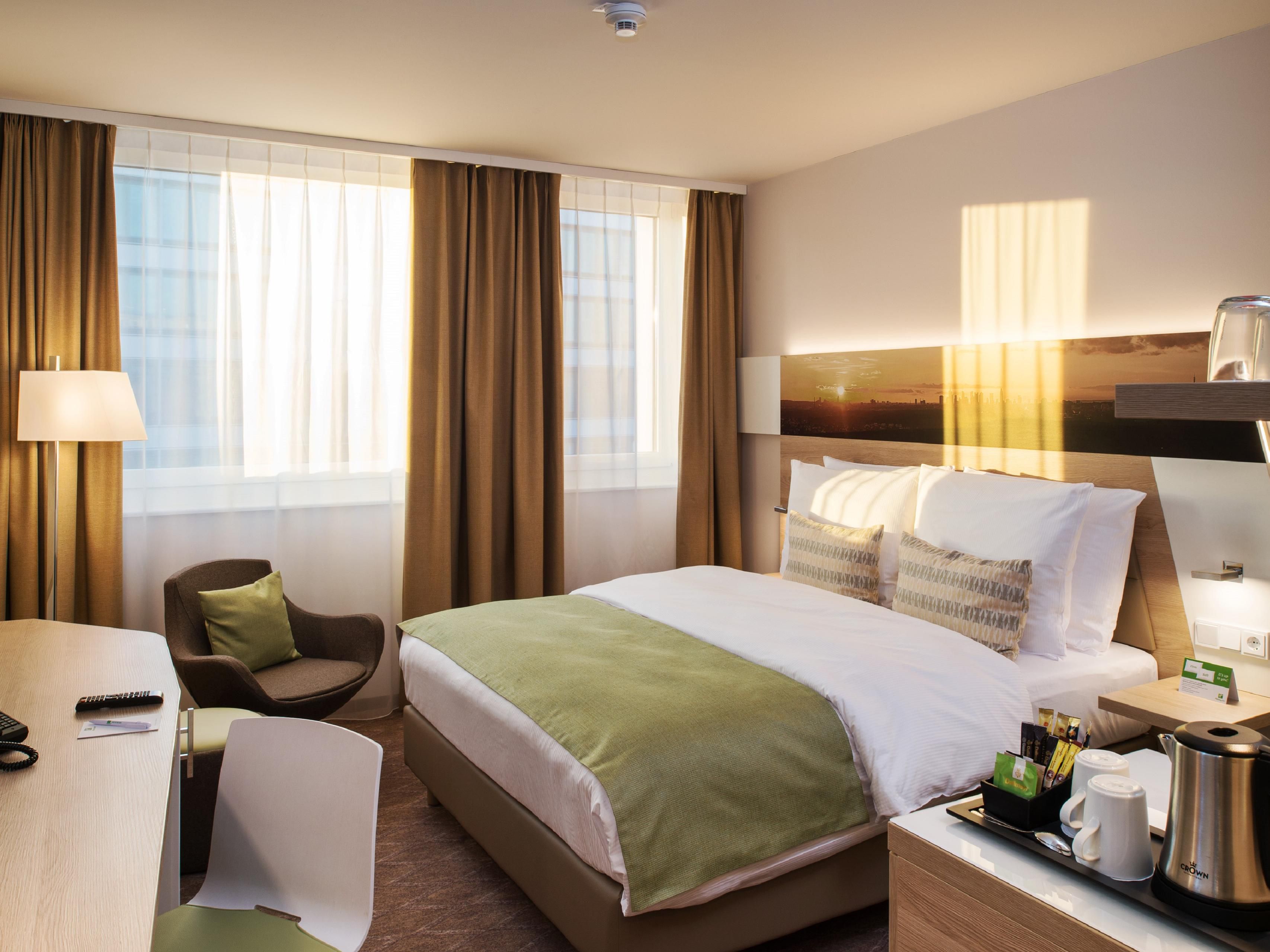 Standard Bed room with Queens Size Bed