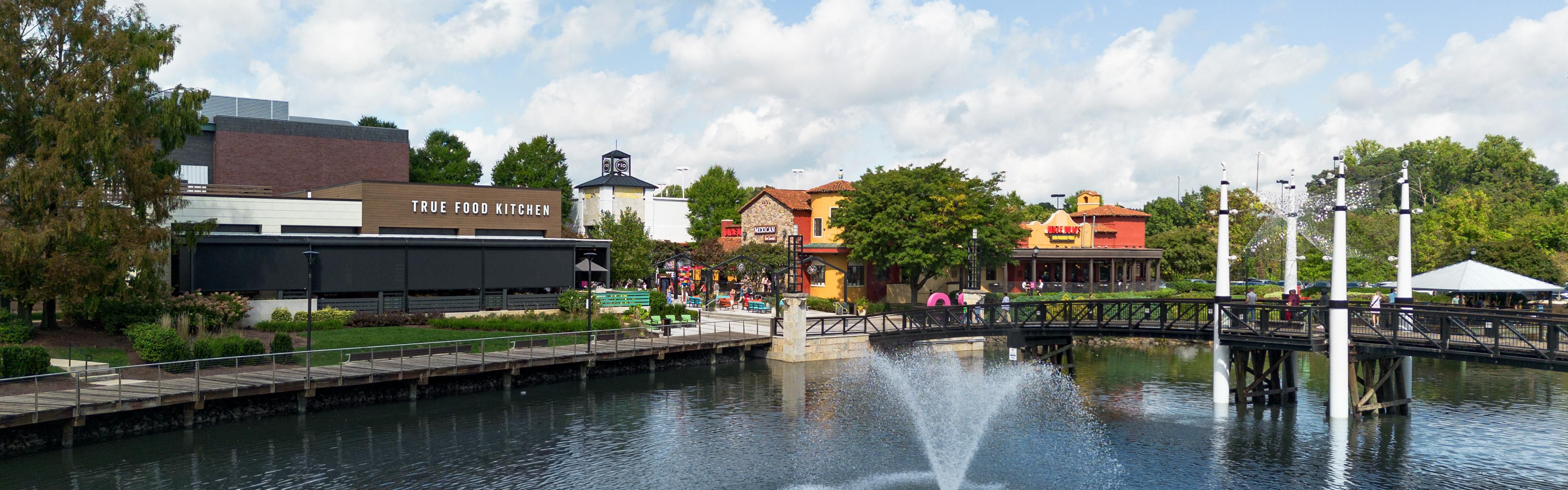 Vibrant shopping and dining awaits at Rio Lakefront.