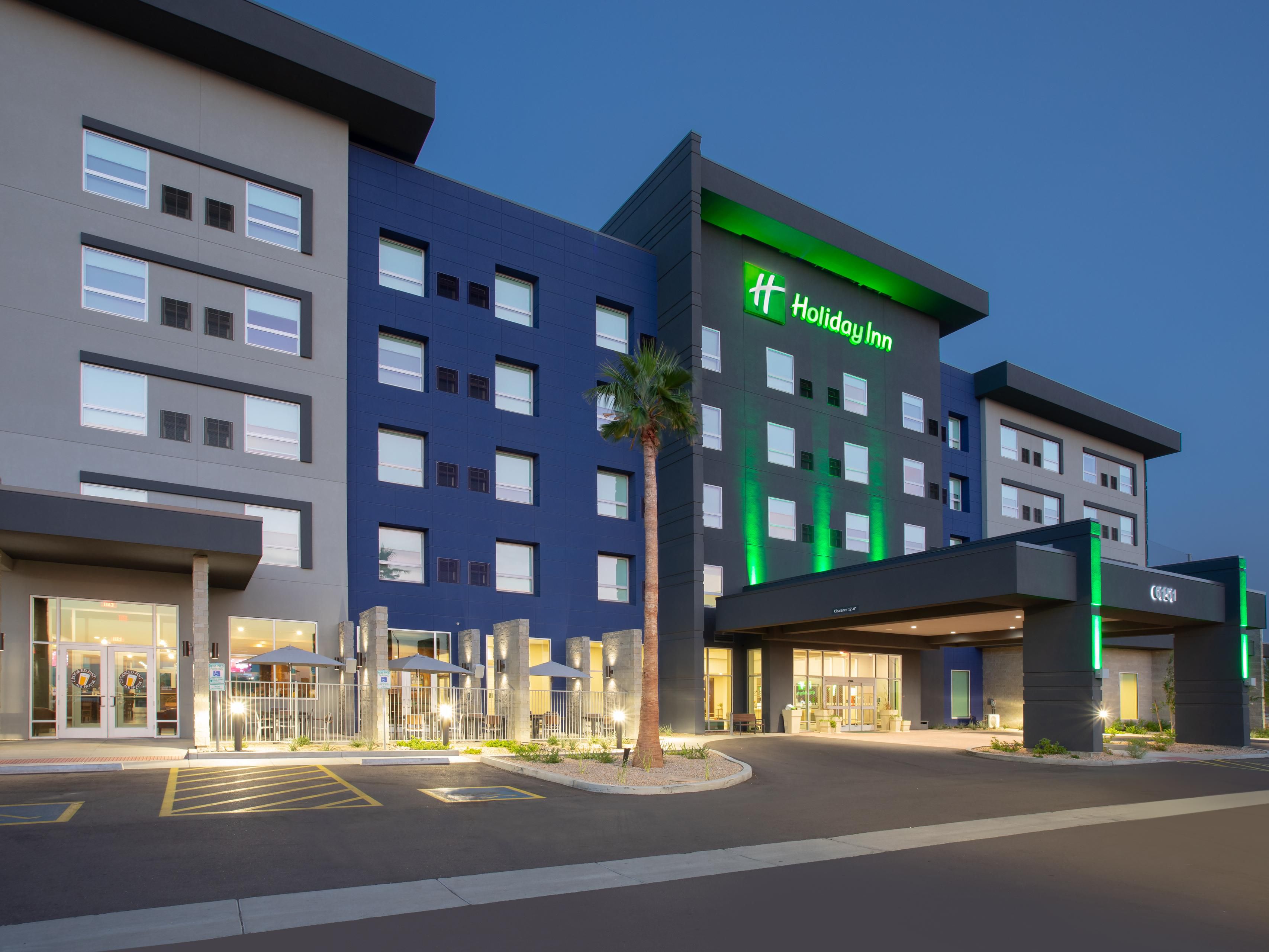 Hot days, cool nights, and desert views as far as the eye can see. From scenic hikes to stargazing skies, our hotel in Glendale keeps you close to the beauty, offering a refreshing pool and warm hospitality every step of the way. Discover bold landscapes with IHG this summer.