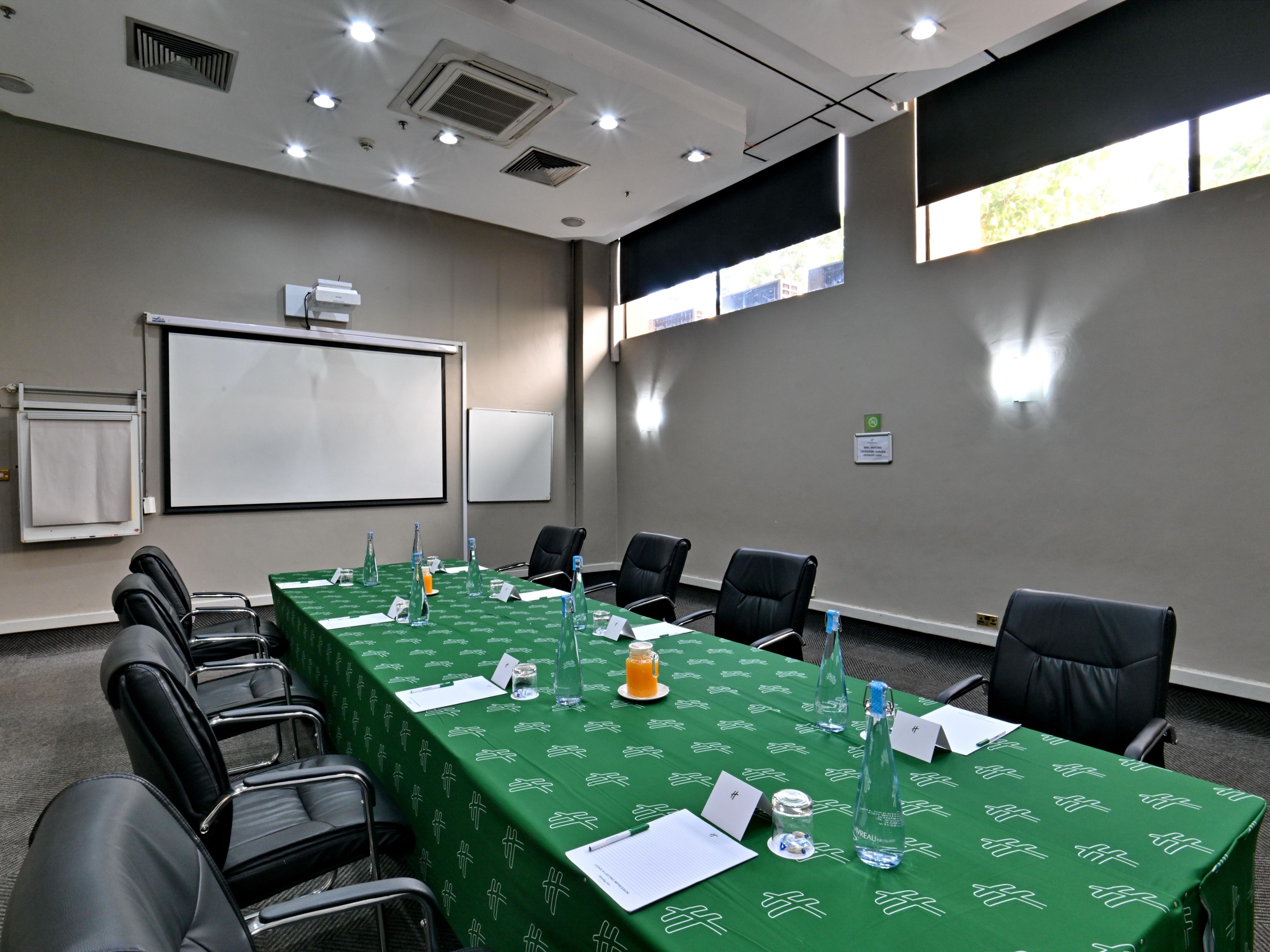 Conference with us in our wide range of conference rooms and executive boardrooms. Fully furnished and air conditioned with complimentary amenities.