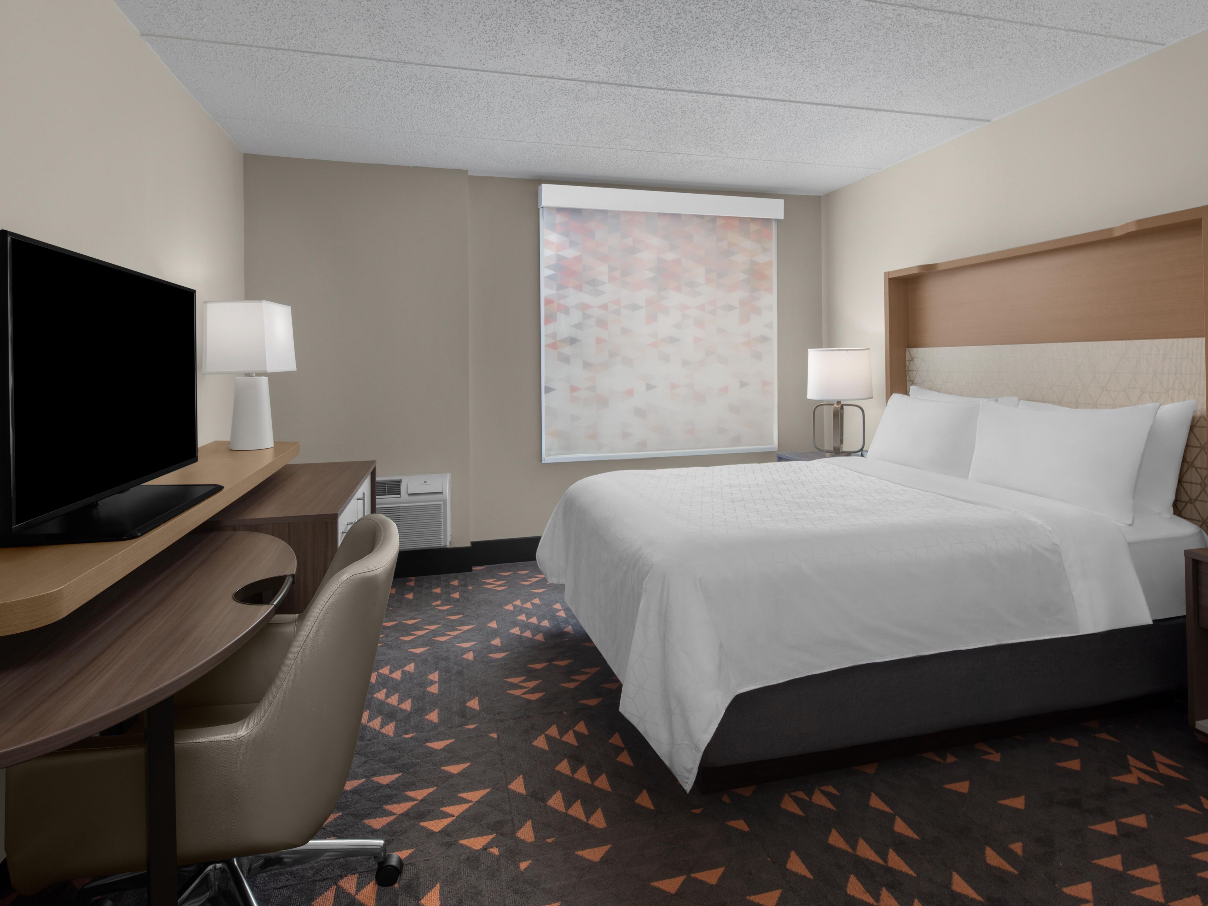 Stretch out in our spacious King guestroom.
