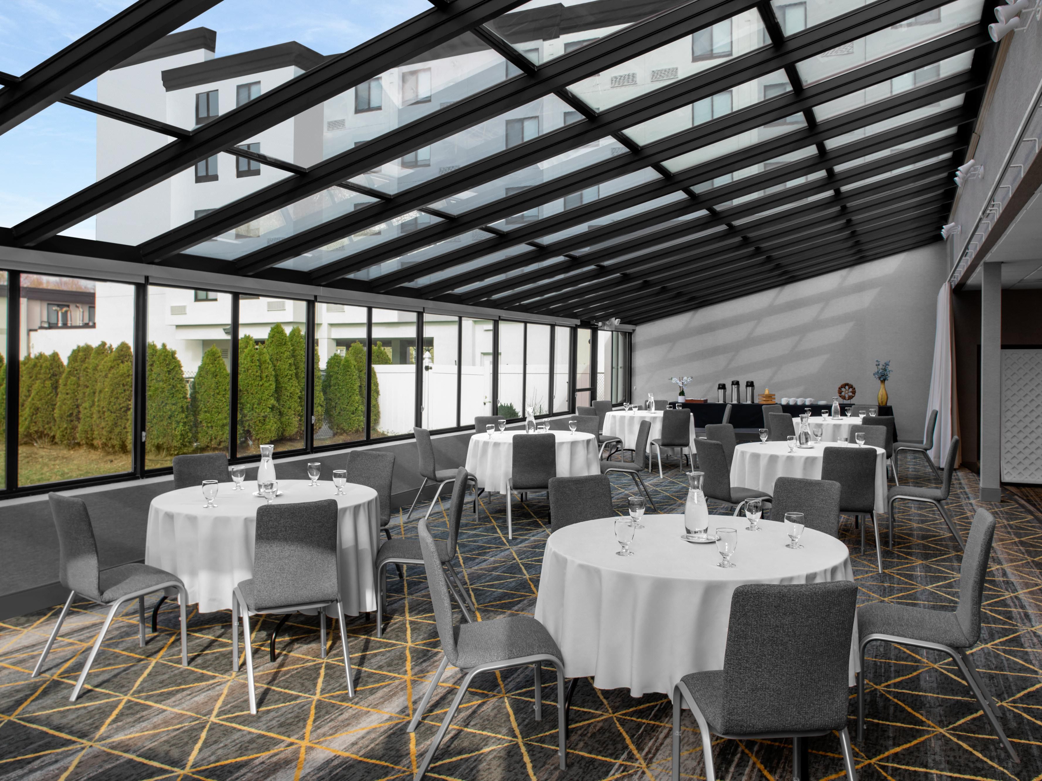 Elevate your corporate conferences and social events in our dynamic space, which can accommodate up to 300 guests. Our expert planning specialist will handle every detail, from state-of-the-art audiovisual equipment to customized catering and personalized services, ensuring your event is perfect.