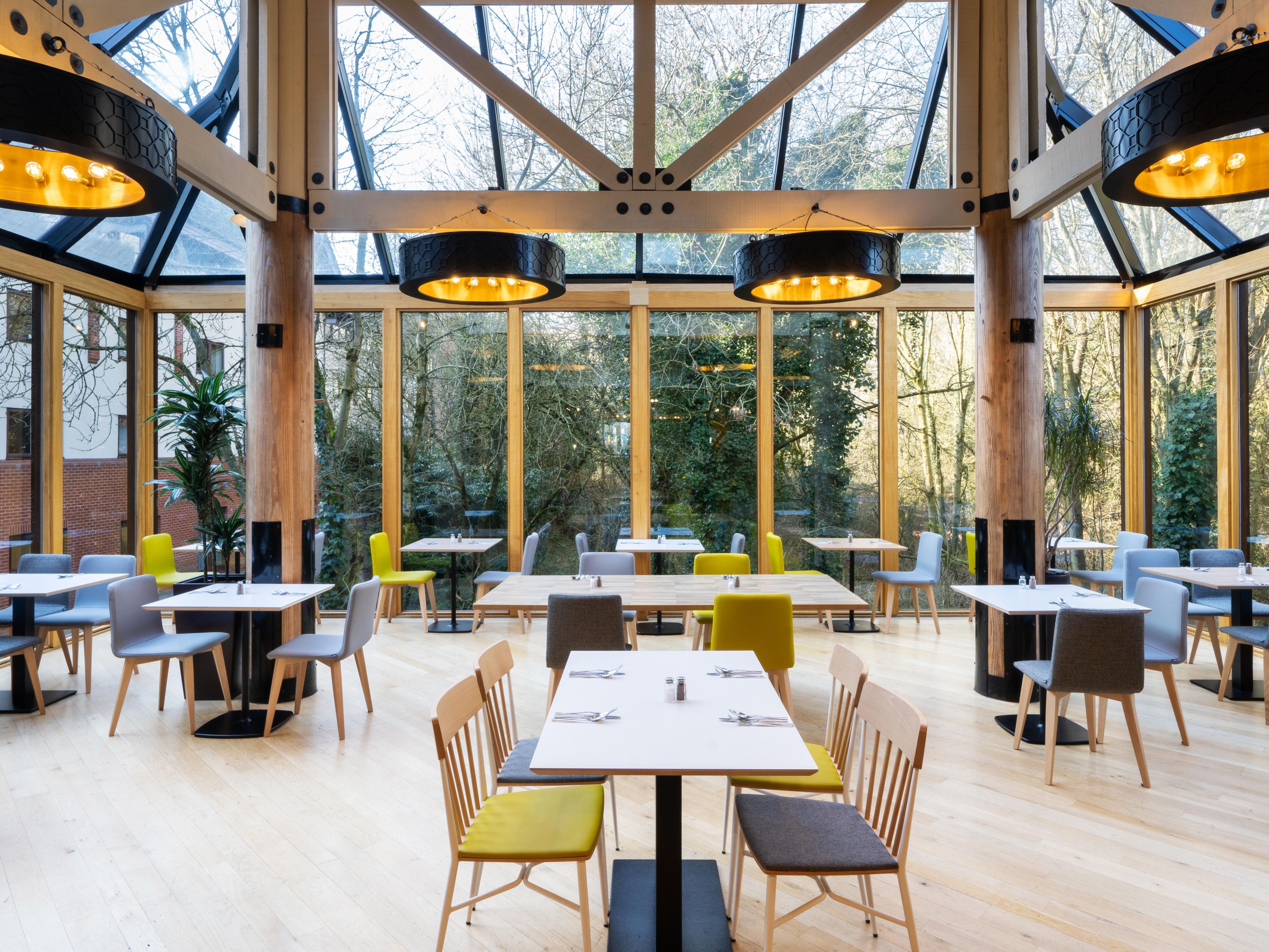 Enjoy a buffet breakfast, or dine on fish and chips, in our Restaurant's bright conservatory. Drinks and snacks are served all day in the hotel's lounge bar, or you can simply relax in your room and order from the 24-hour room service menu.