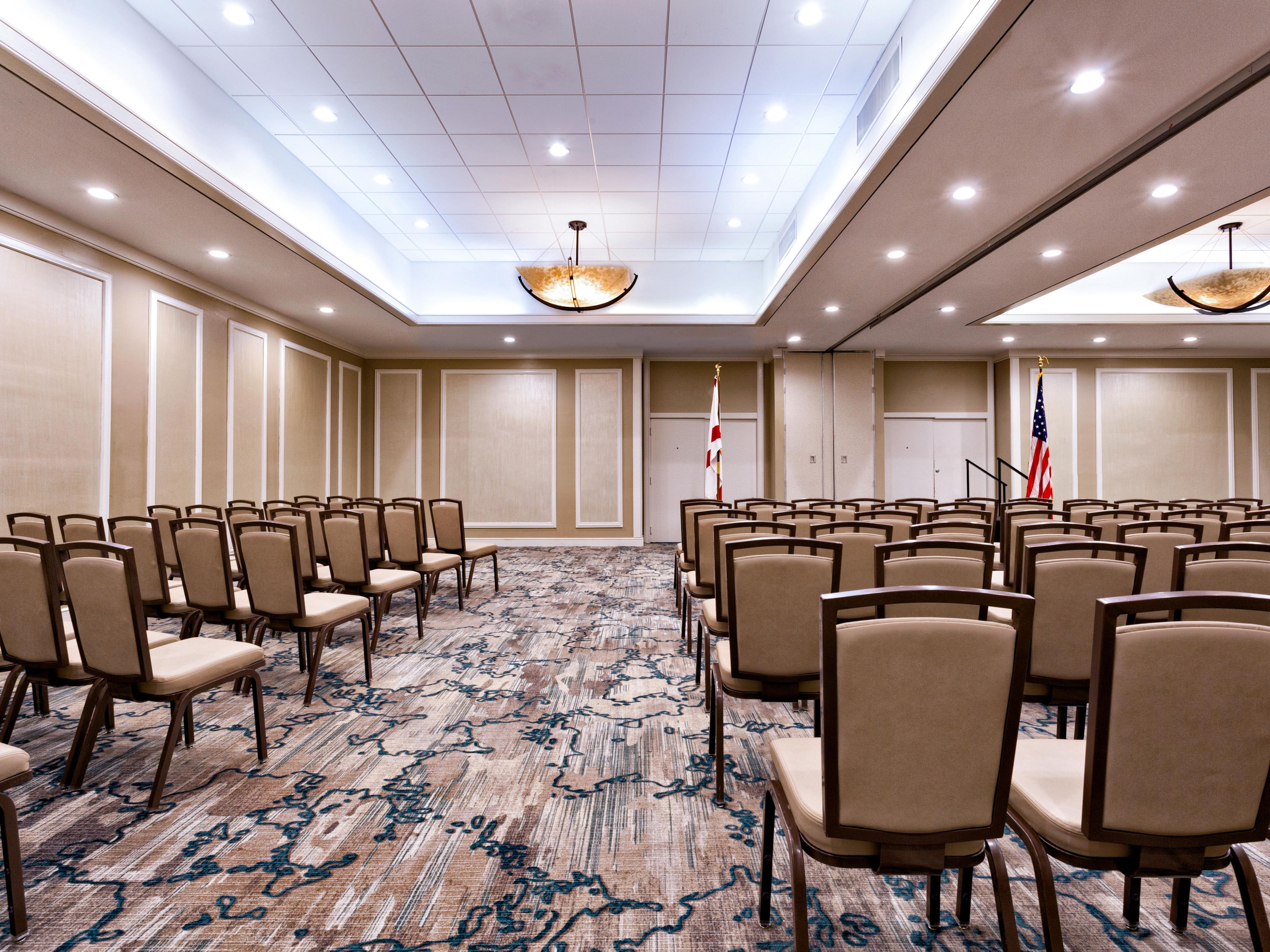 Host your next event effortlessly at Holiday Inn Miami West! With 10,000 sq. ft. of flexible meeting space, elegant ballrooms, and full event planning support, we’re ready to make any occasion special—whether it’s a wedding, celebration, or corporate meeting.