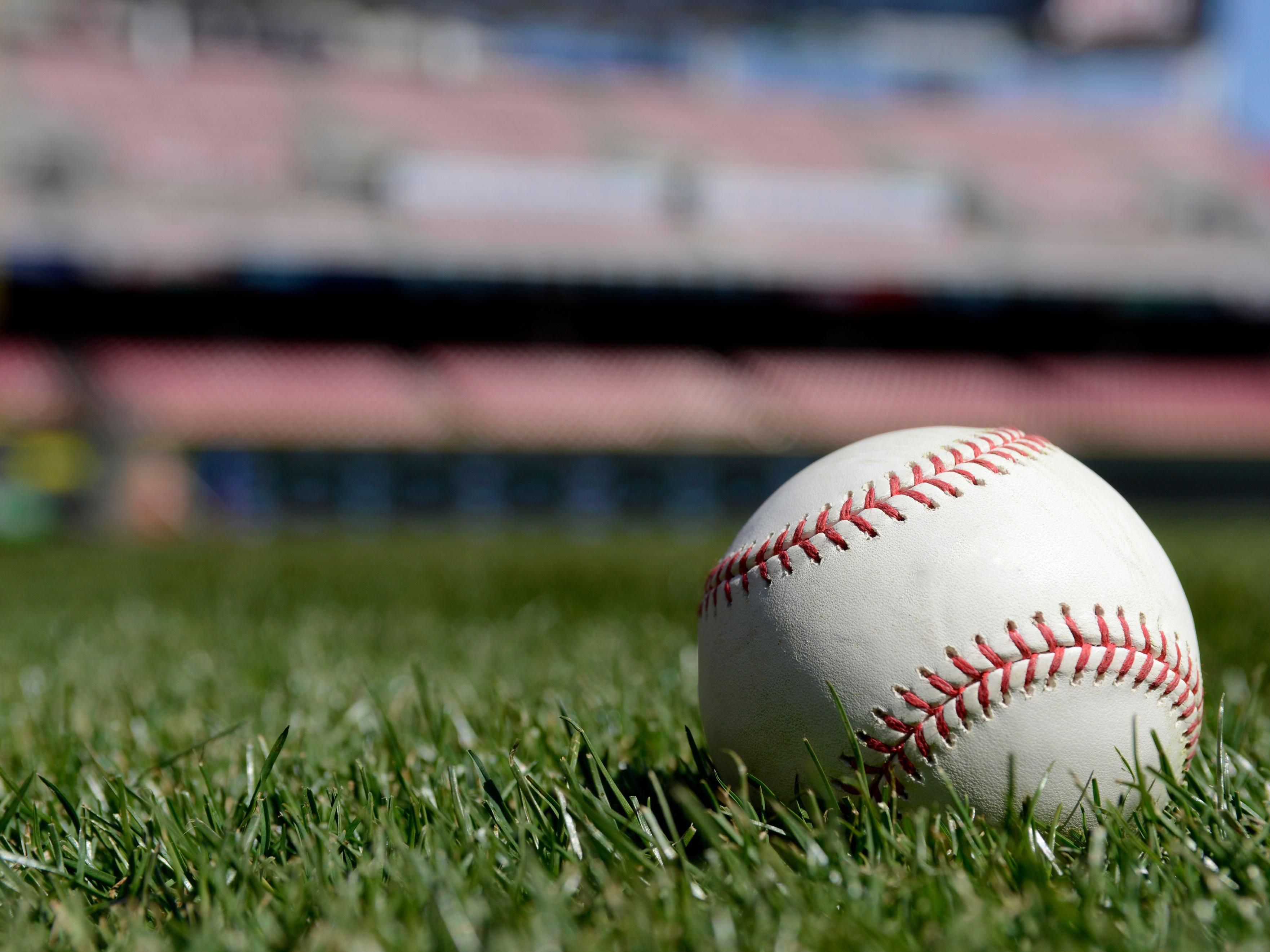 Conveniently located 10 minutes away from Angel Stadium, catch a game and get a good night's sleep in our triple-sheeted bed and cozy pillows.