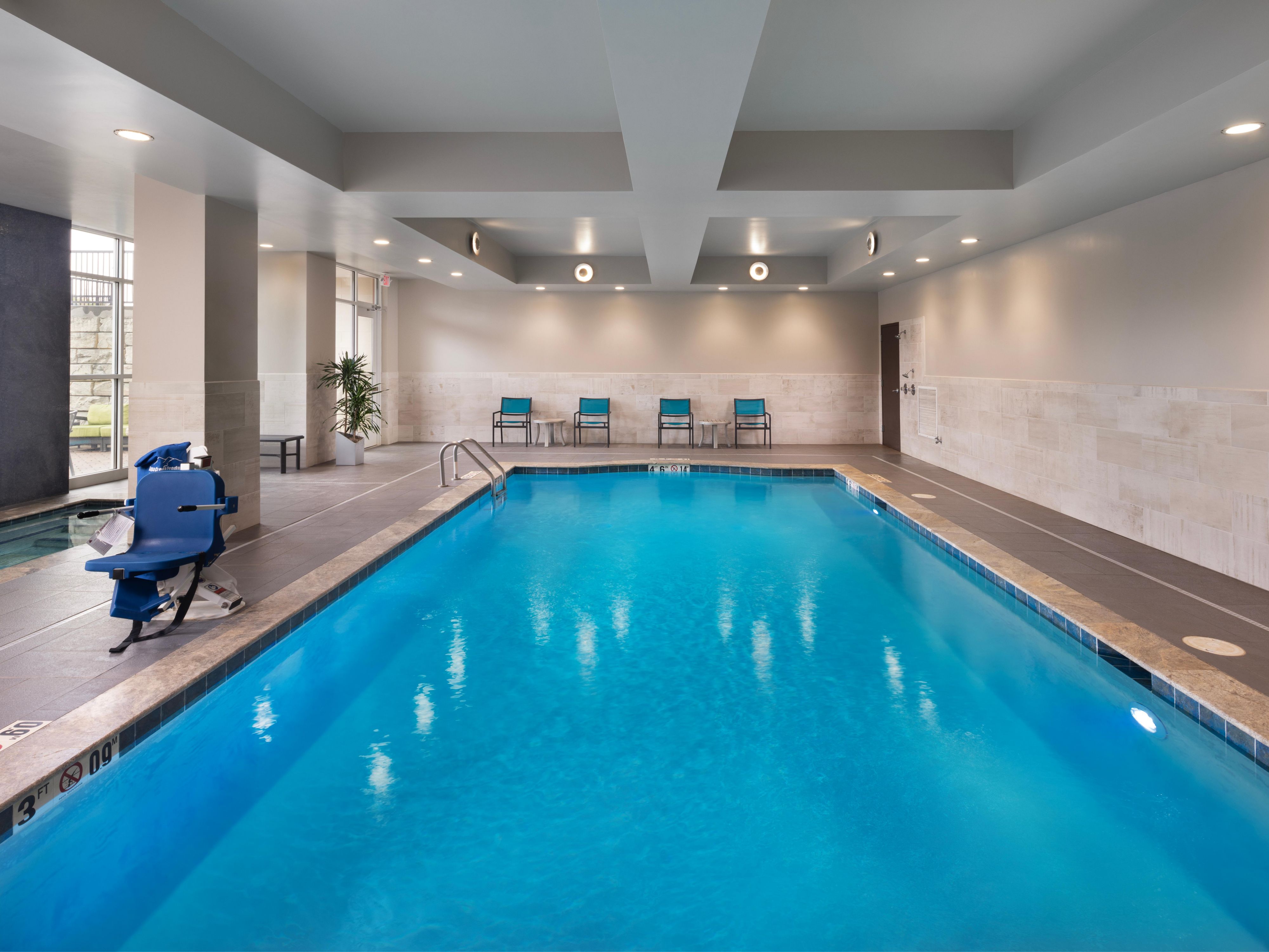 Open from 8:00 AM until 10:00 PM daily for you to refresh your body and mind during your travels. We also offer a 24-hour Fitness Center. Relax in Asheville, at our convenient hotel location, and let your stresses melt away! 