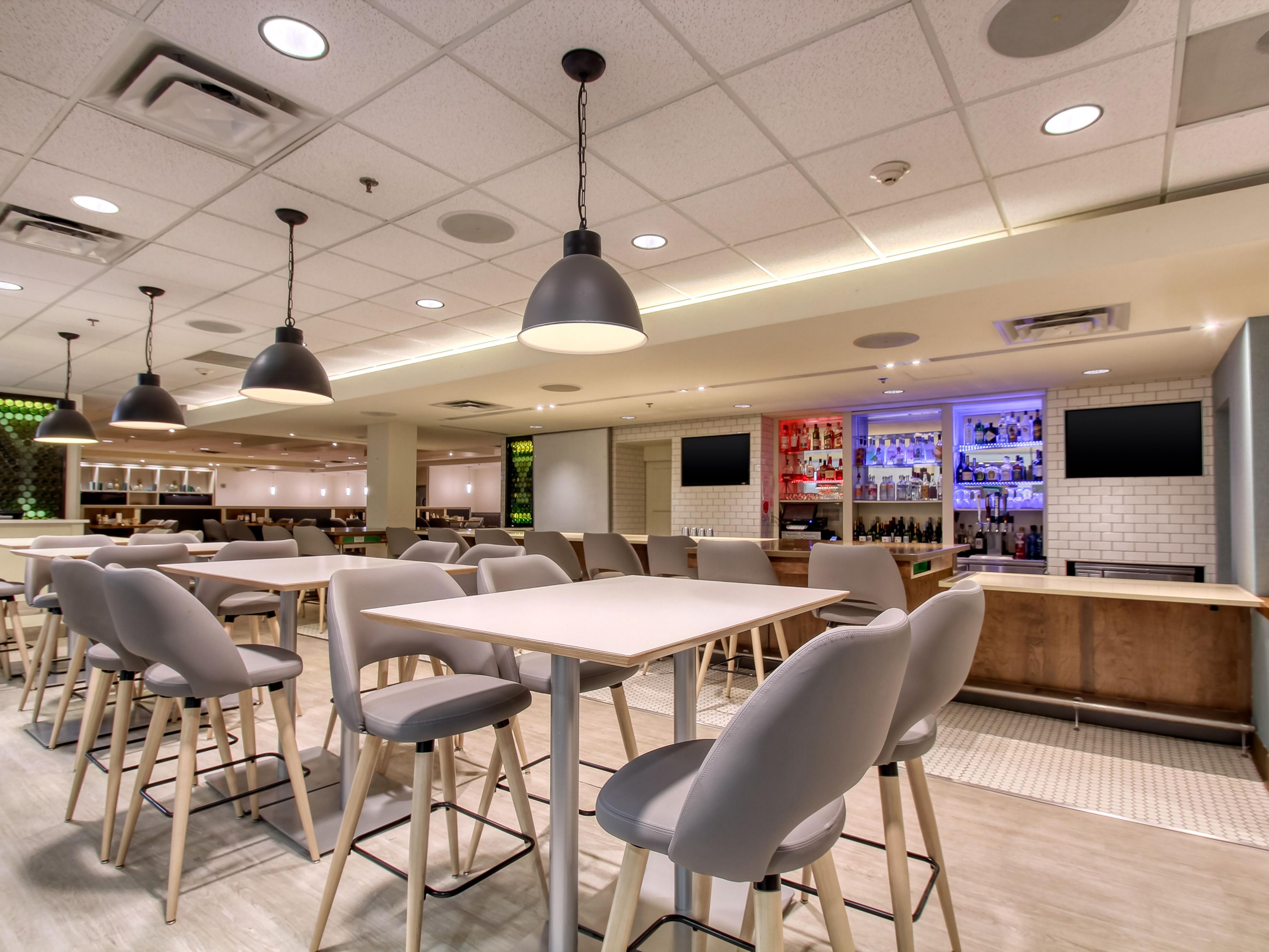 Our hotel offers a variety of dining options. Enjoy a delicious meal at our restaurant, The Hangar, relax with your favorite cocktail in our bar. Kids eat free!