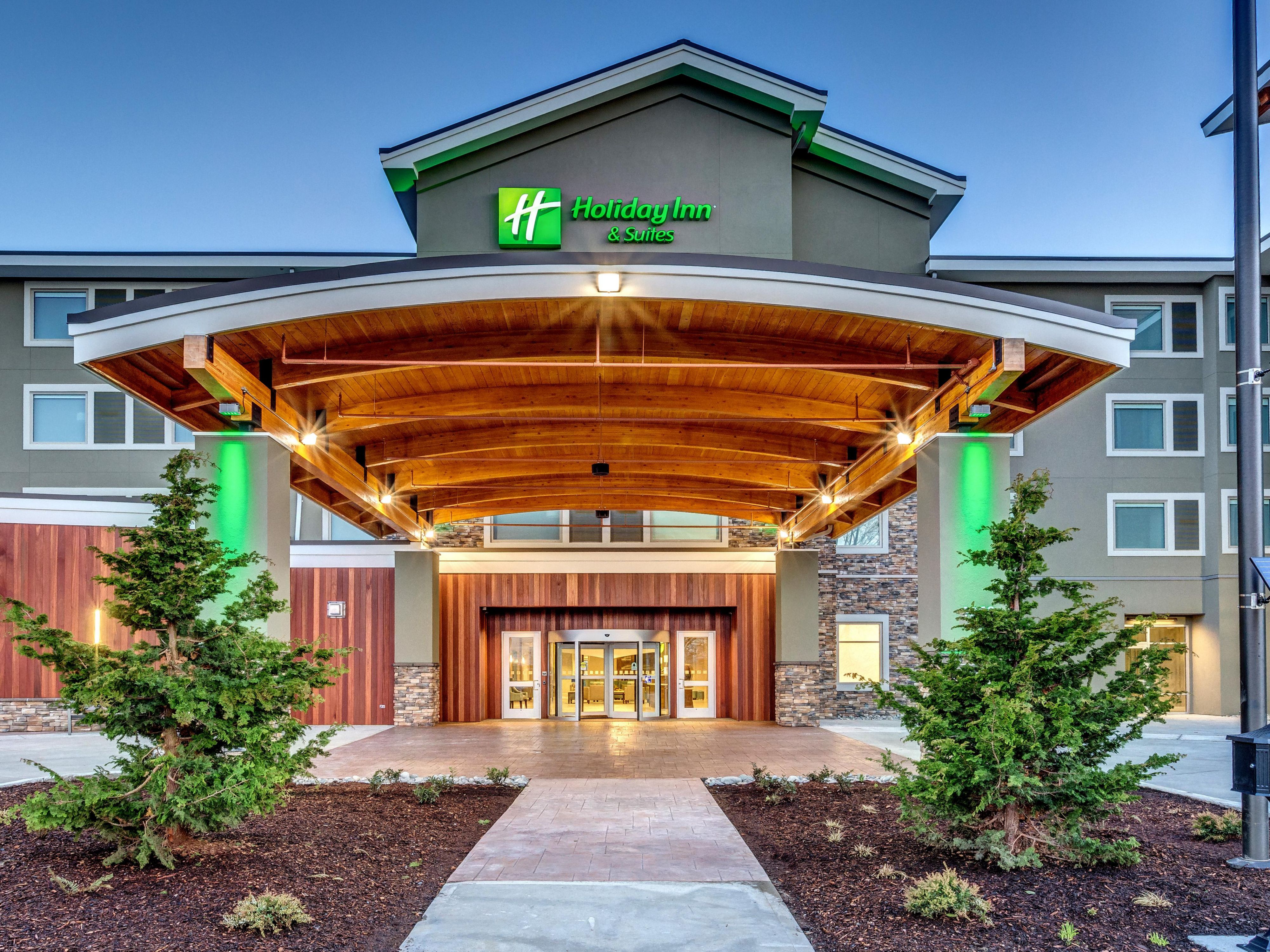 Welcome to the Holiday Inn & Suites Bellingham!