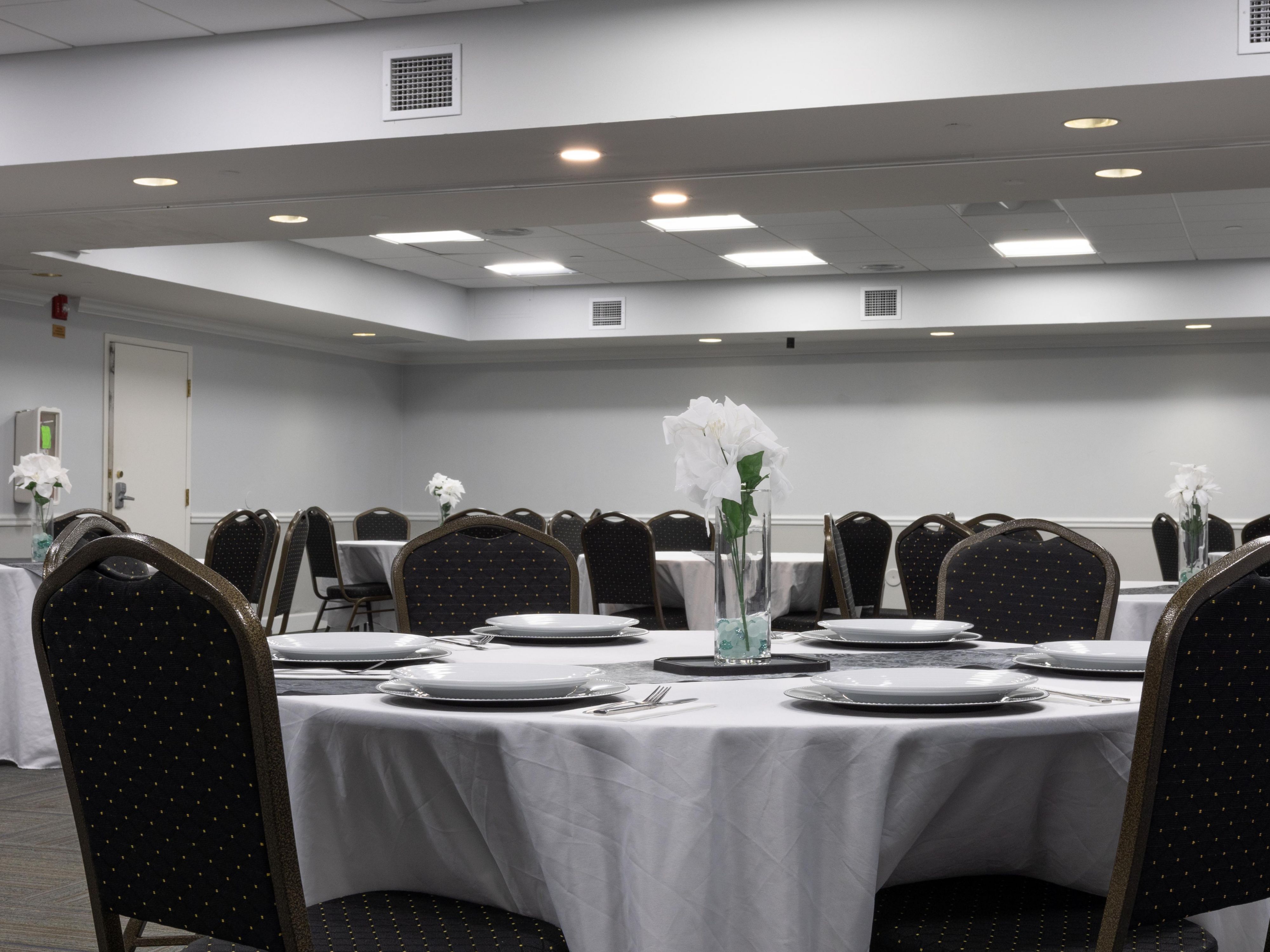 We offer over sized guest rooms, with a seating area and with plenty of space for everyone to relax. We offer a convenient location to many wedding venues, local sporting fields, and corporate office locations. Call us today to book your Group!