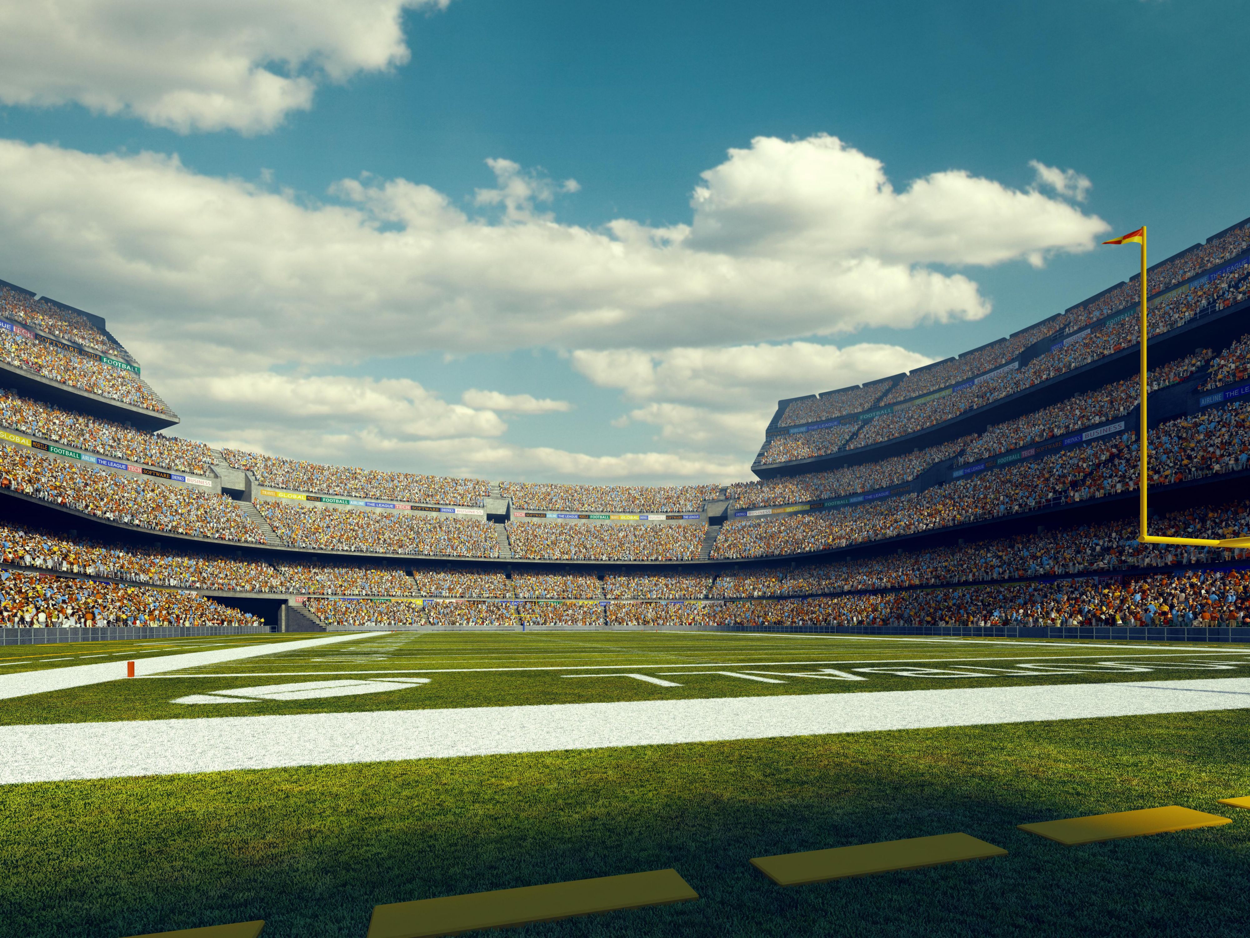 Heading to a Bears game? Holiday Inn Chicago Downtown is less than 2 miles from Soldier Field, offering a convenient stay near all the NFL action. Skip the hassle of traffic and enjoy cozy rooms, onsite dining, and easy access to tailgates and post-game fun.