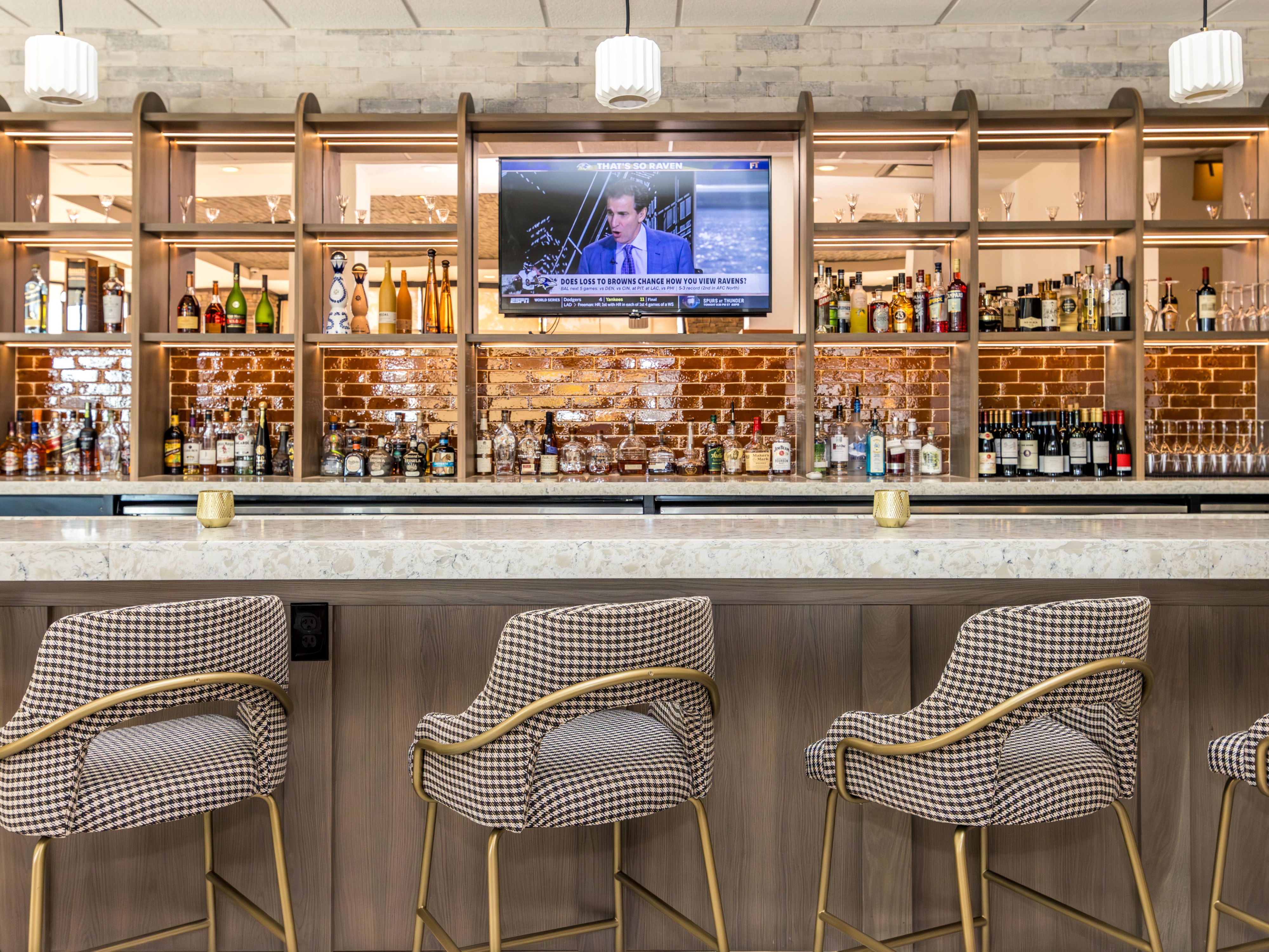 Experience the delightful ambiance of Pennyflower Bistro & Bar while in Cincinnati. Our American Bistro with French flair serves delicious breakfast, lunch, and dinner complemented by curated cocktails. Whether you want to have a drink in the lounge or enjoy a meal with friends, Pennyflower promises a lively experience.