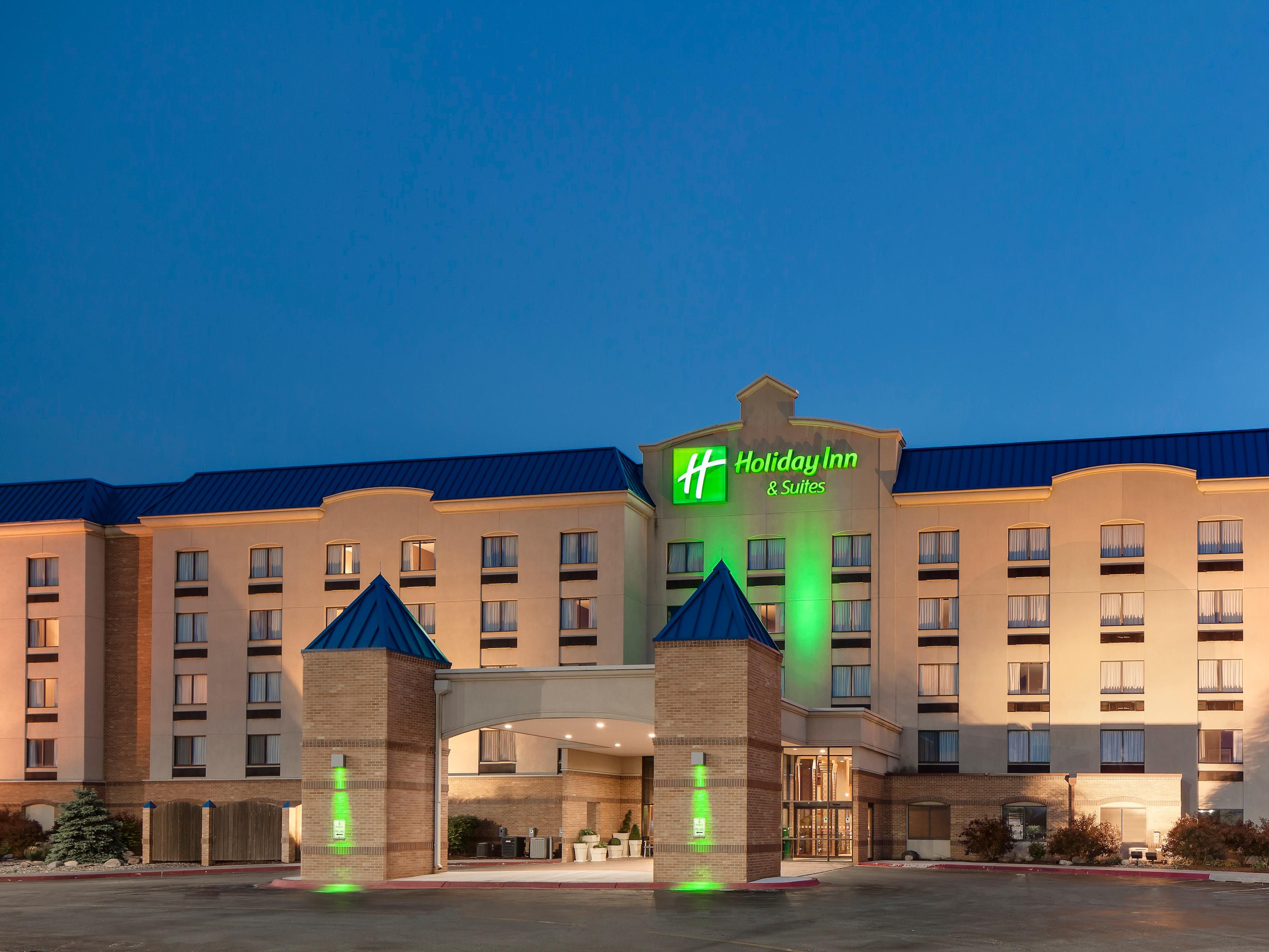 Tired of parking fees adding up? We've got you covered! Enjoy Free parking when you visit us for meetings or as a guest. Say goodbye to the hassle of paying for parking and focus on what matters – a seamless experience from start to finish. Park for free, stay stress-free!