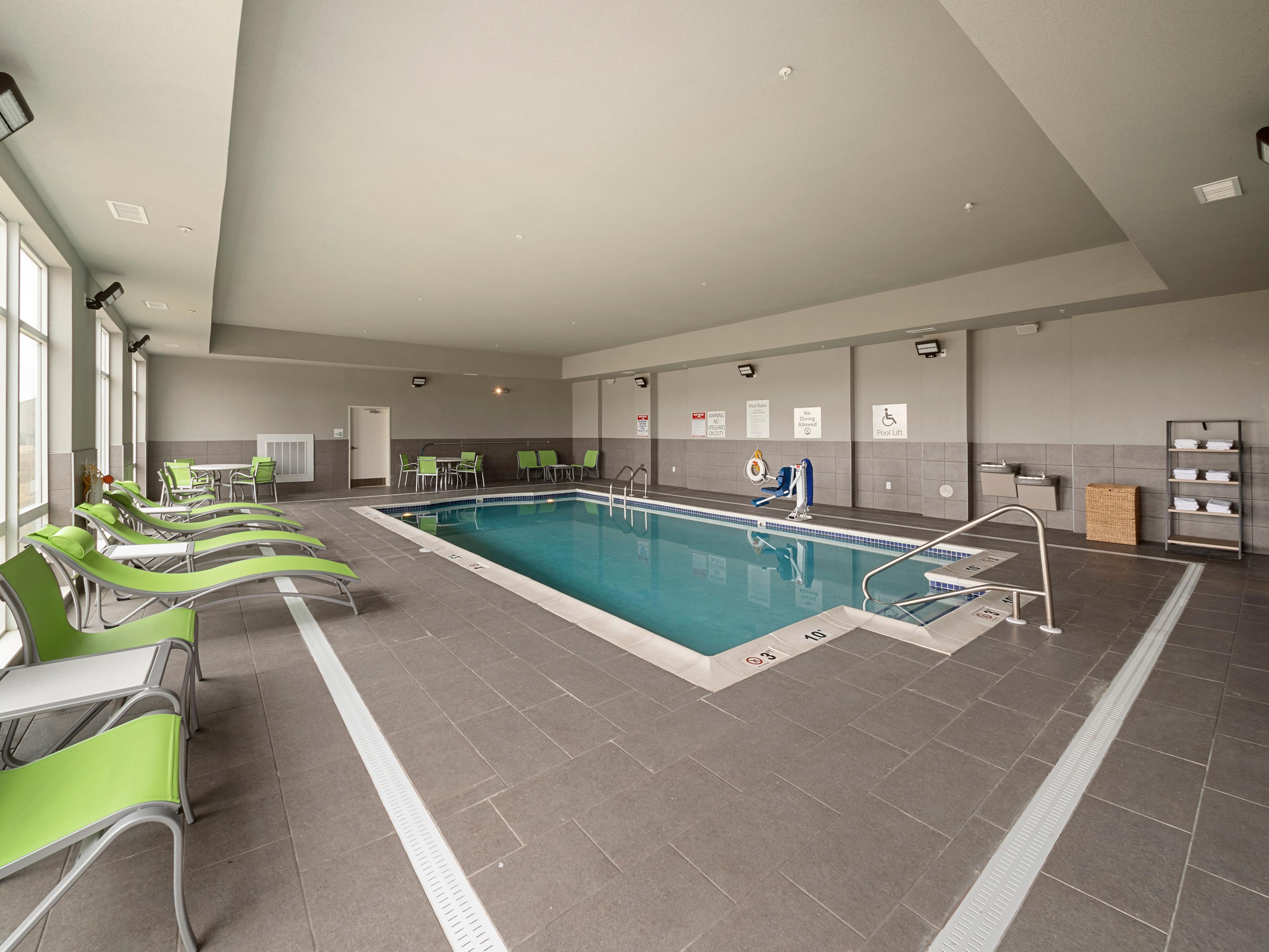 Take a dip in our inviting indoor saltwater pool! Whether you like to start your morning with invigorating laps, make a mid-afternoon splash, or unwind with a leisurely evening swim, our pool beckons you toward relaxation and recreation. Jump in and have fun!