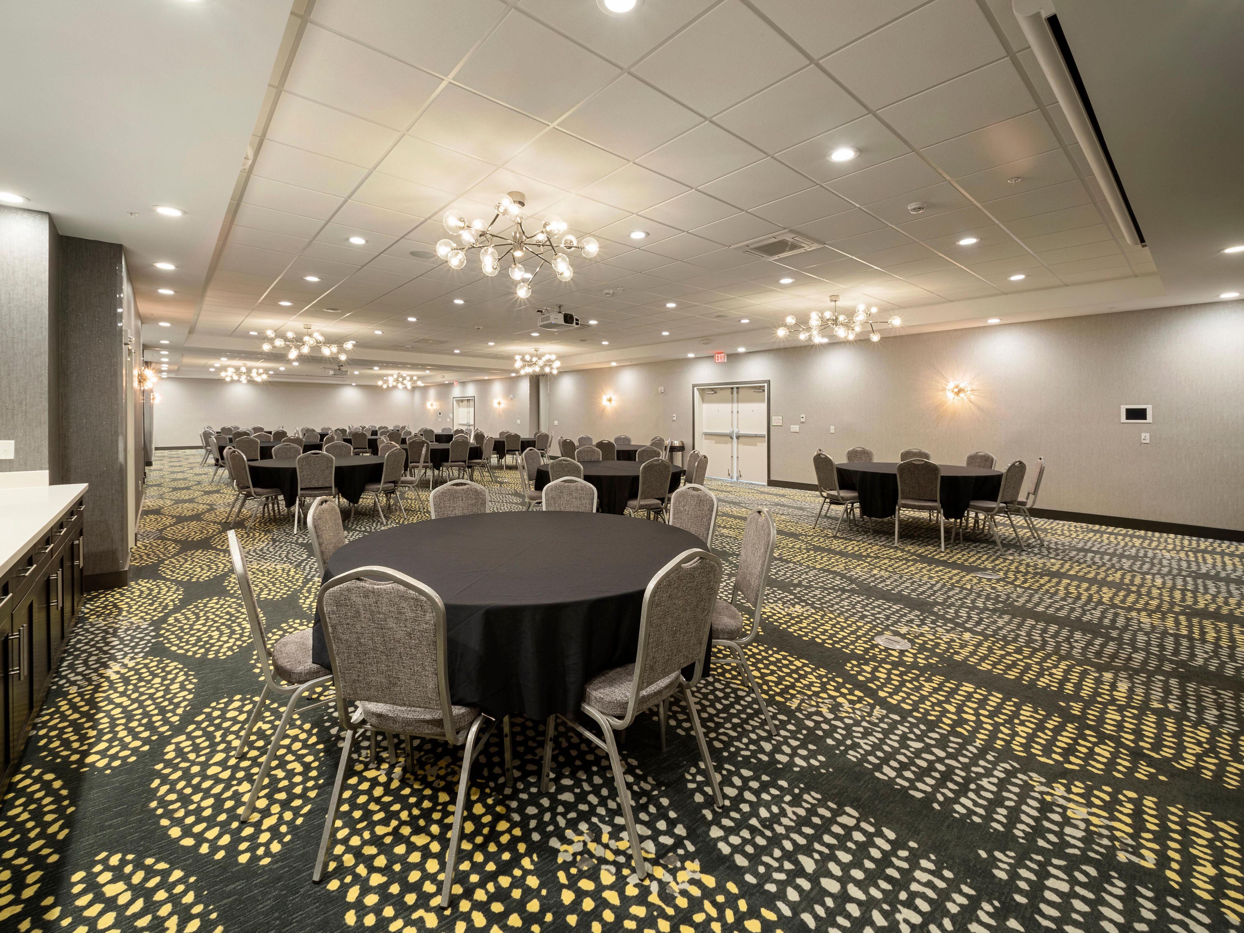 With 3,000 square feet of meeting space for up to 250 guests, we specialize in hosting corporate conferences and business events. Our state-of-the-art AV equipment, customized catering, and personalized service ensure your gathering will be a seamless success!