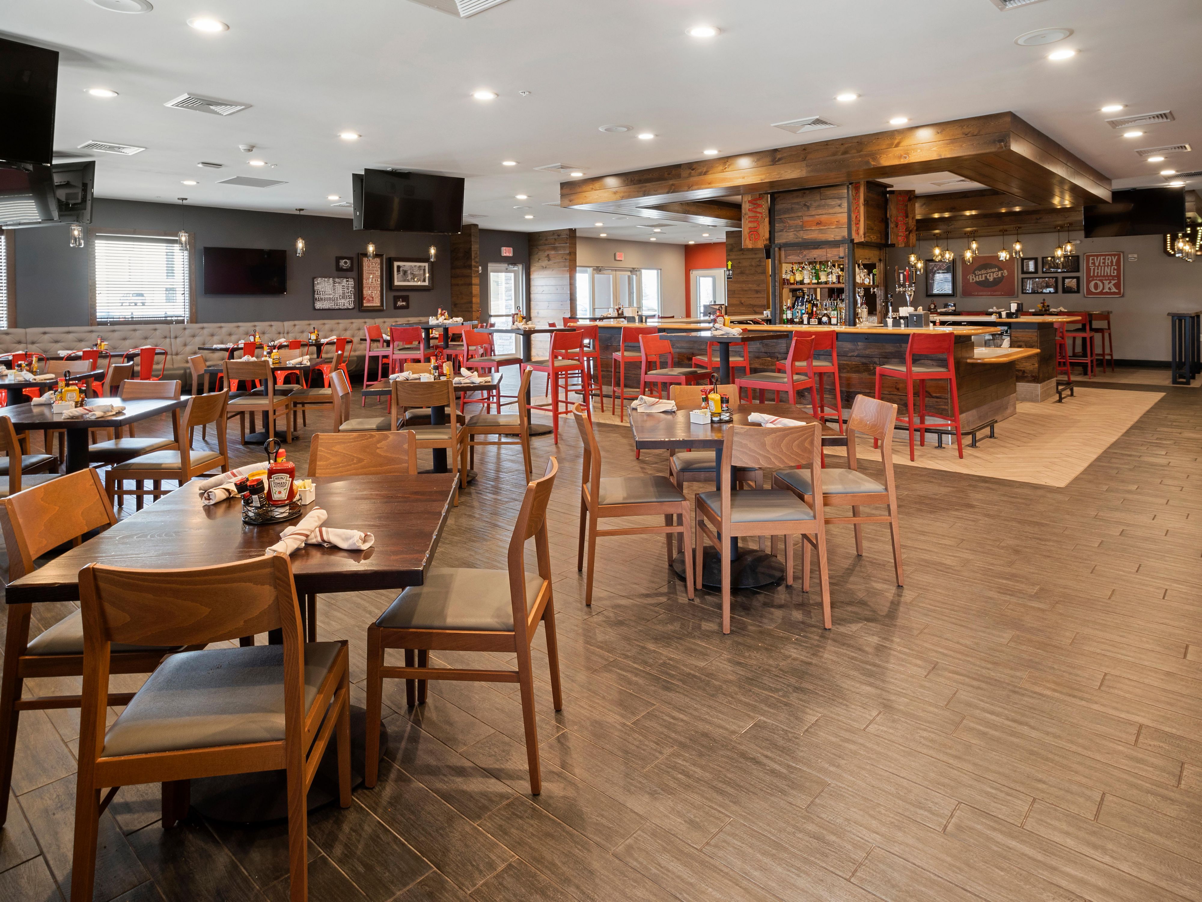 We make family dining easy and affordable. Up to two kids ages 11 and under eat free per adult ordering from the main menu in our on-site restaurants, with a maximum of four kids per dining party. Enjoy delicious meals together without breaking the bank!