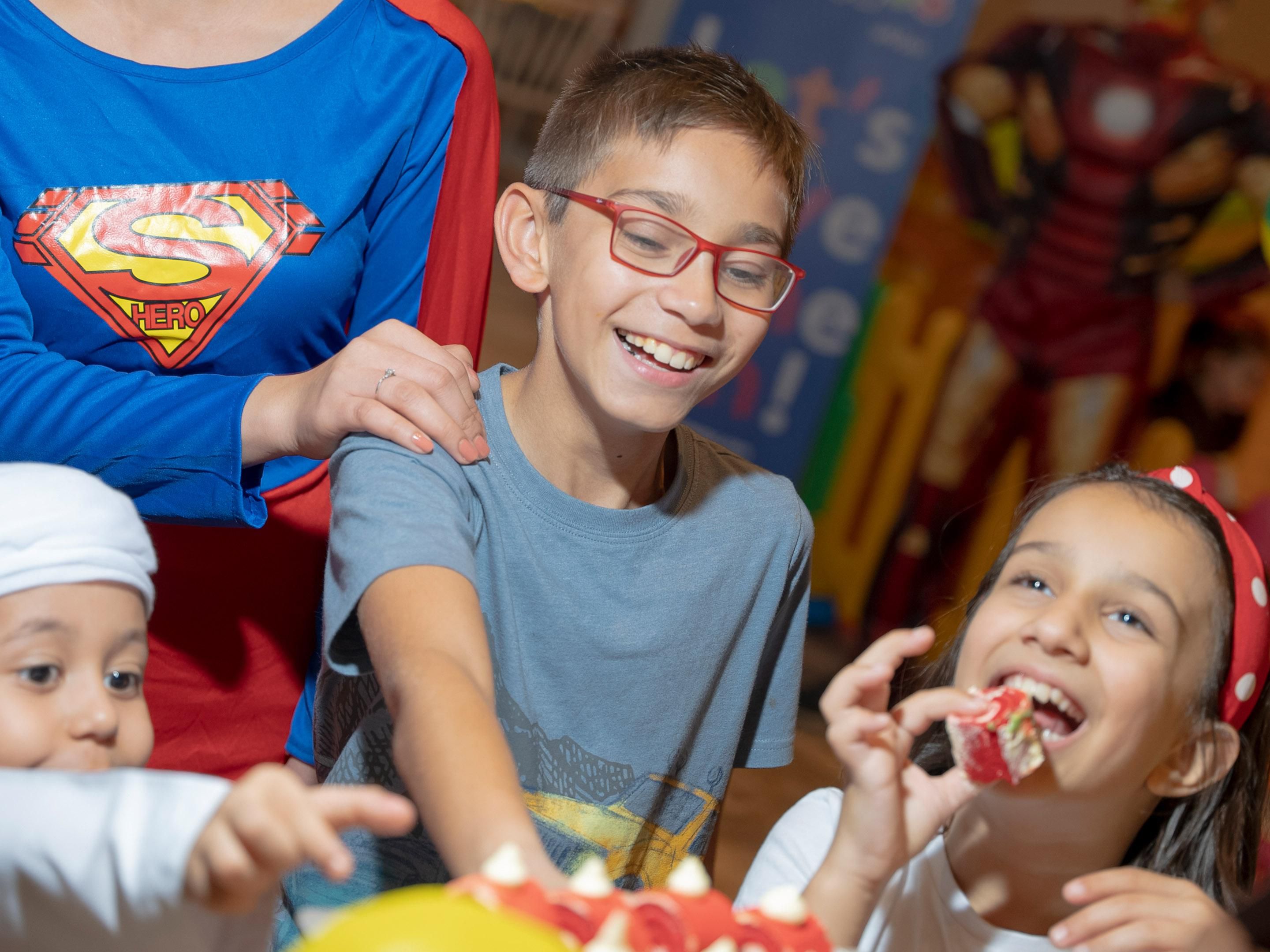 Our perfect Sunday awaits at The Big Toys Brunch happening every 2nd Sunday of the month from 1 pm to 4 pm, in collaboration with Toys R' Us featuring a scrumptious buffet, fun-filled activities, Geoffrey the giraffe meet and greet and more. 