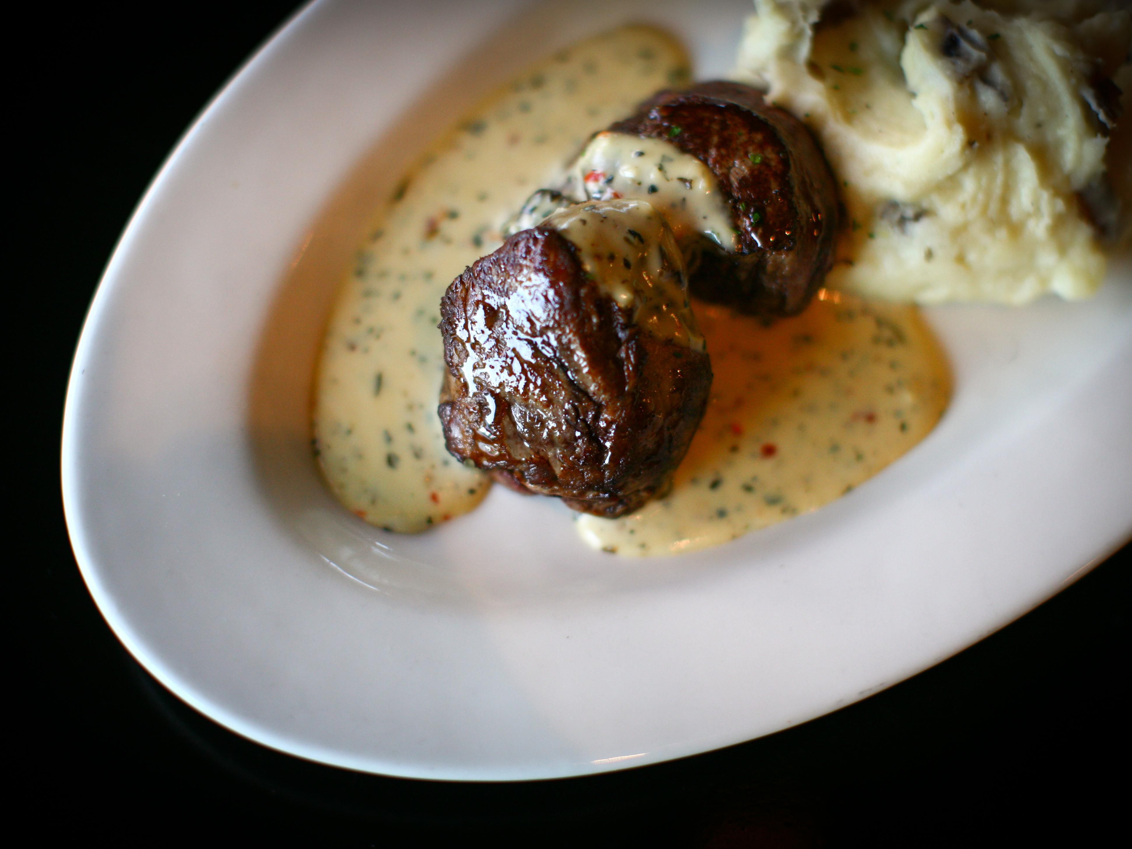 At Johnny’s, our steaks take center stage and are complemented by a gourmet assortment of Italian cuisine and seafood, alongside an expertly curated wine list. Whether you choose our famous Steak DeBurgo or the classic Chanel No. 5, you’re sure to satisfy your cravings.