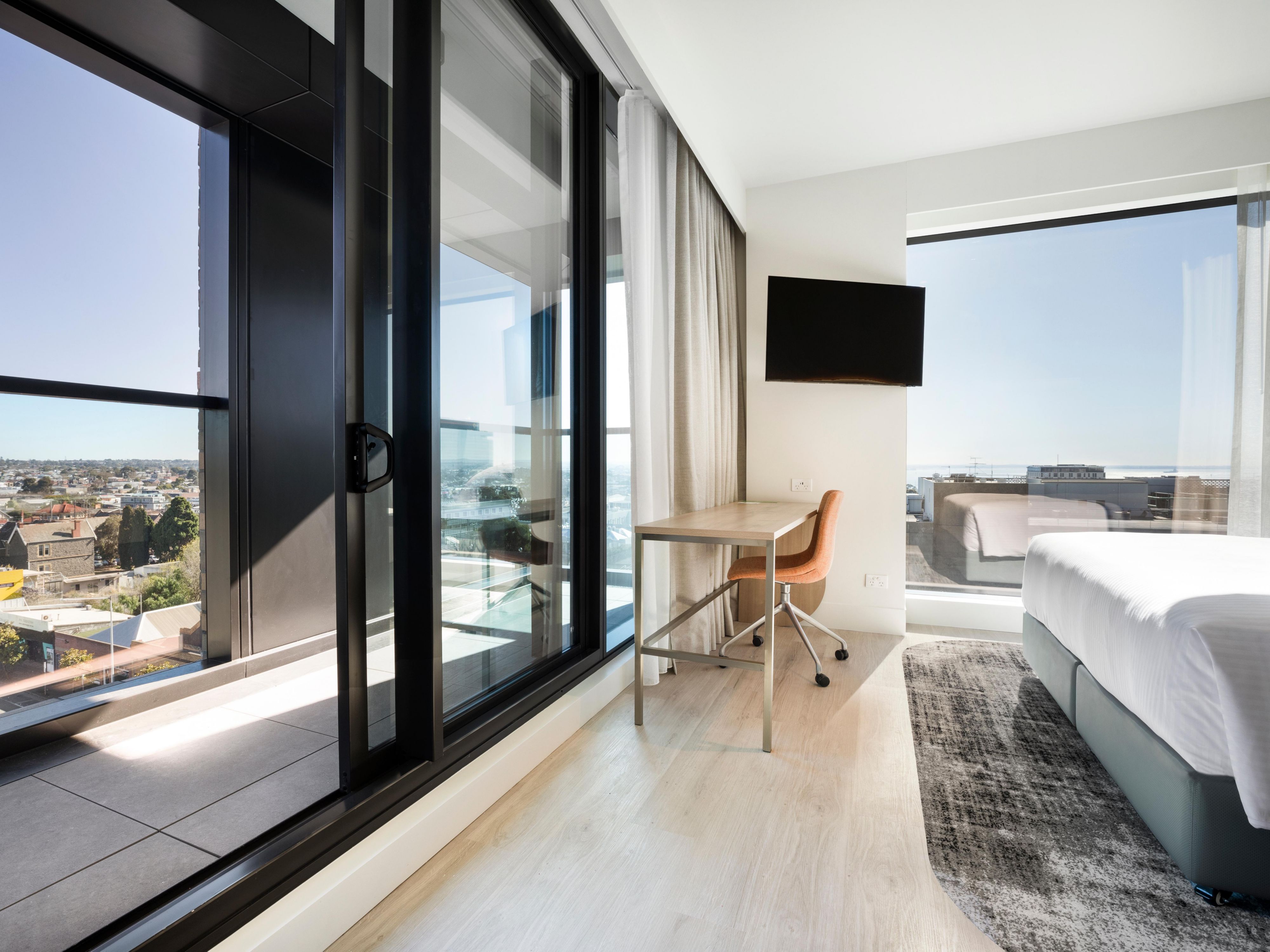 Enjoy our suite deal! Book a King Suite now & pay later with 20% off. Enjoy a cosy escape with spacious accommodation in the heart of Geelong. Book your getaway today!