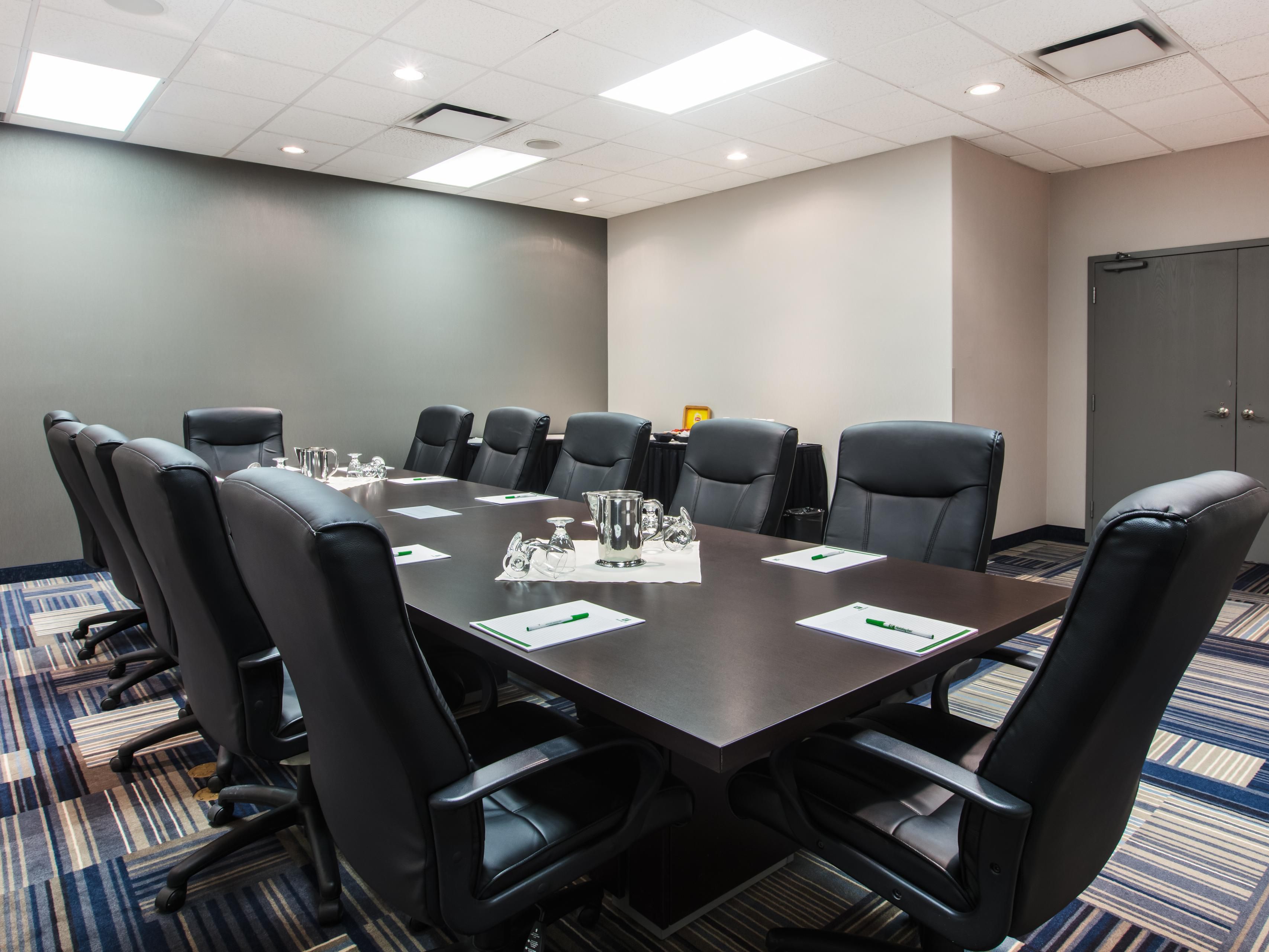 Our hotel has over 12,000 square feet of fully flexible meeting and conference space. We are able to accommodate all of your meeting and event needs whether it's 10 or 800 people. We offer full onsite catering options and we would be delighted to customize a menu for your meeting or event. Call us at 1-780-357-2624 for more information!