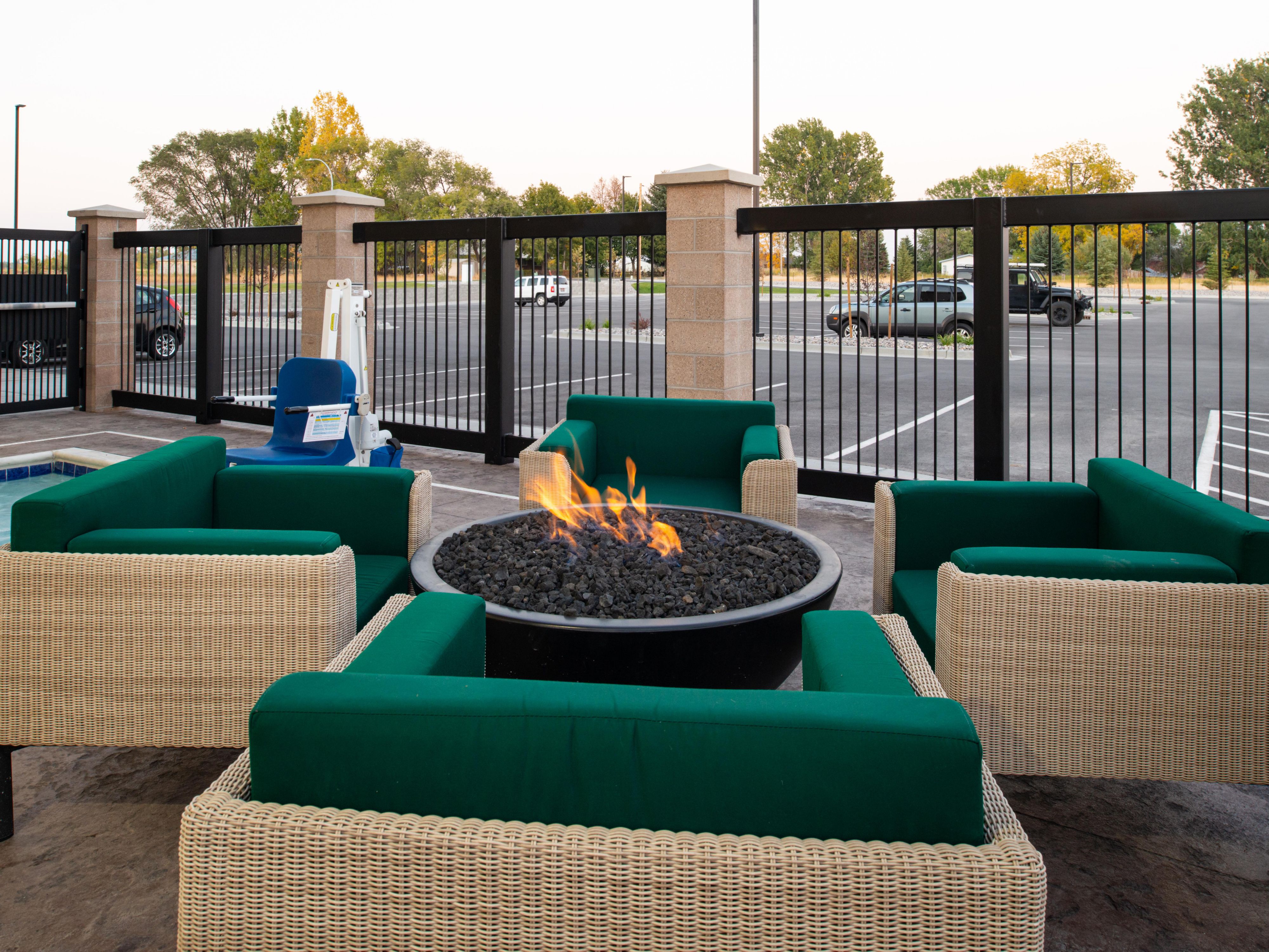 Book a park and fly rate and receive free parking and transportation to and from the Idaho Falls Regional airport. Upon booking, please call the hotel directly at 1-208-227-9800, option 3 to discuss transfer times.