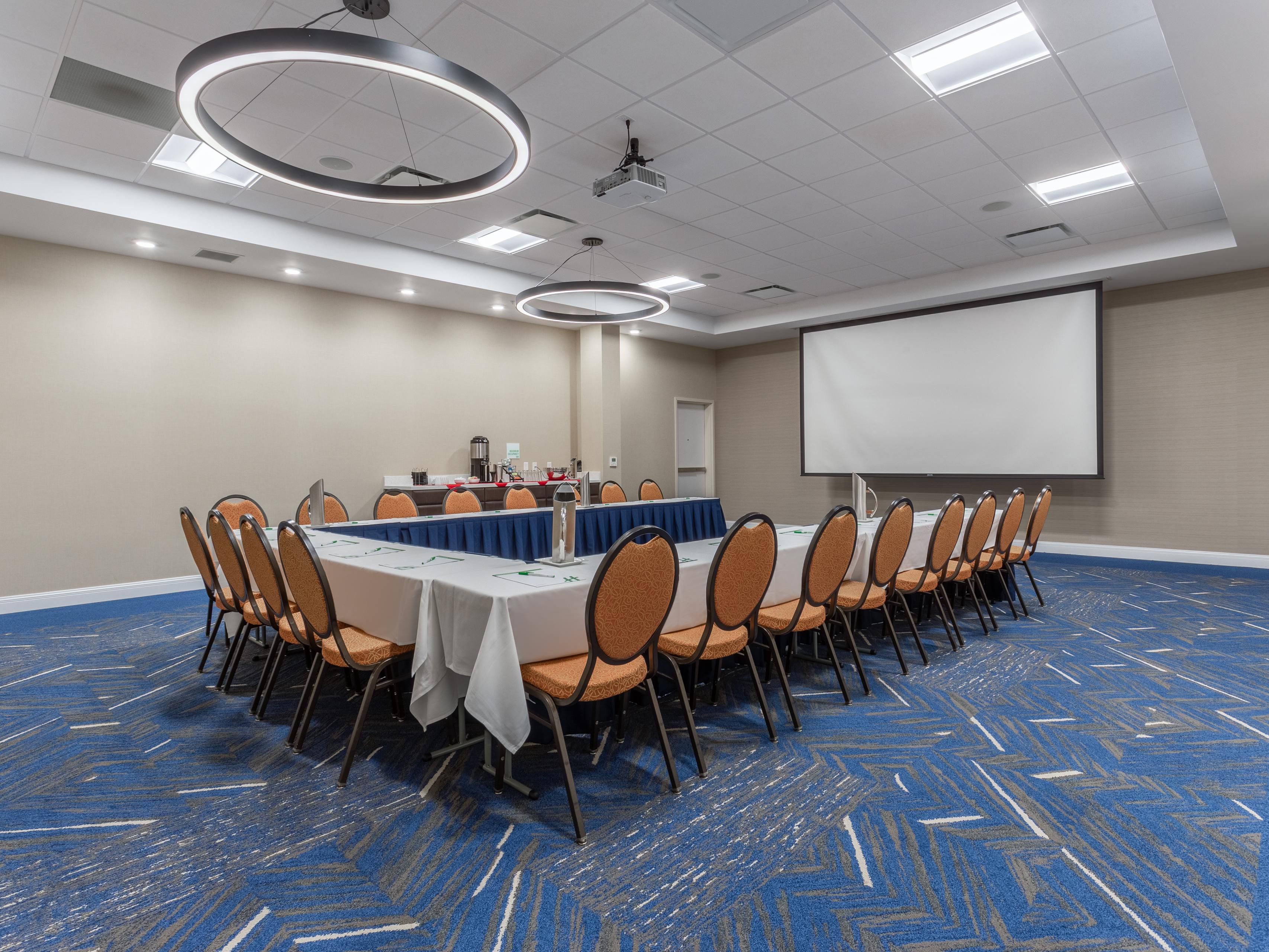 1930 Square feet of Versatile meeting space State of the art audio visual equipment available for use. Classroom up to 126, Theatre 196, Buffet 88, Plated 96, Cocktail 160, Hollow Square 66, U shape 54. Outdoor Events. 