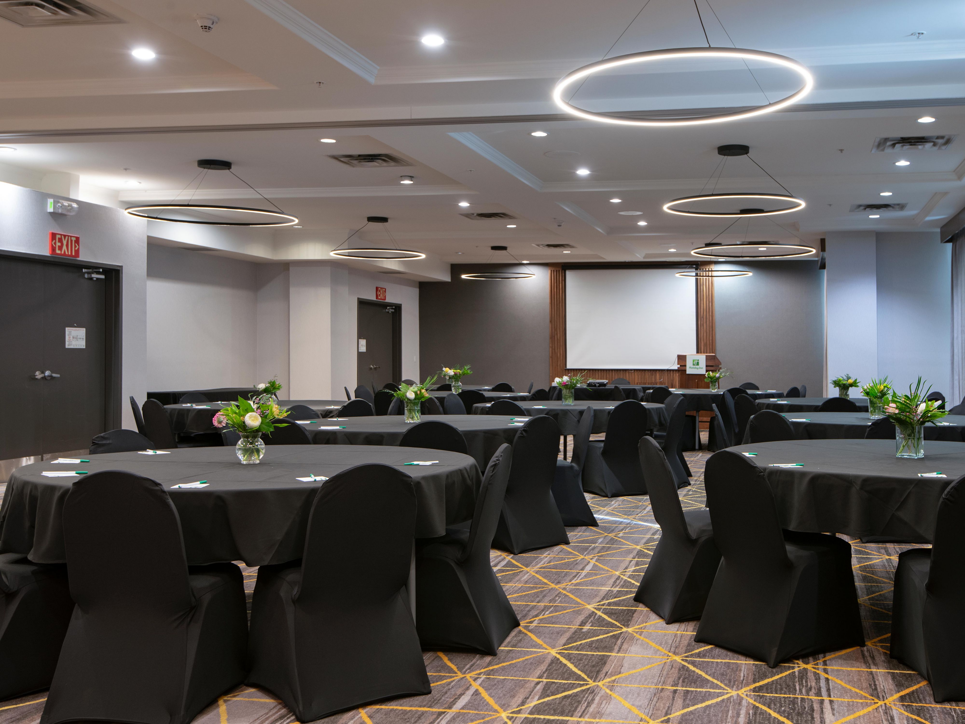 Our hotel features a 2,100 square foot ballroom with no pillars and plenty of natural lighting. 