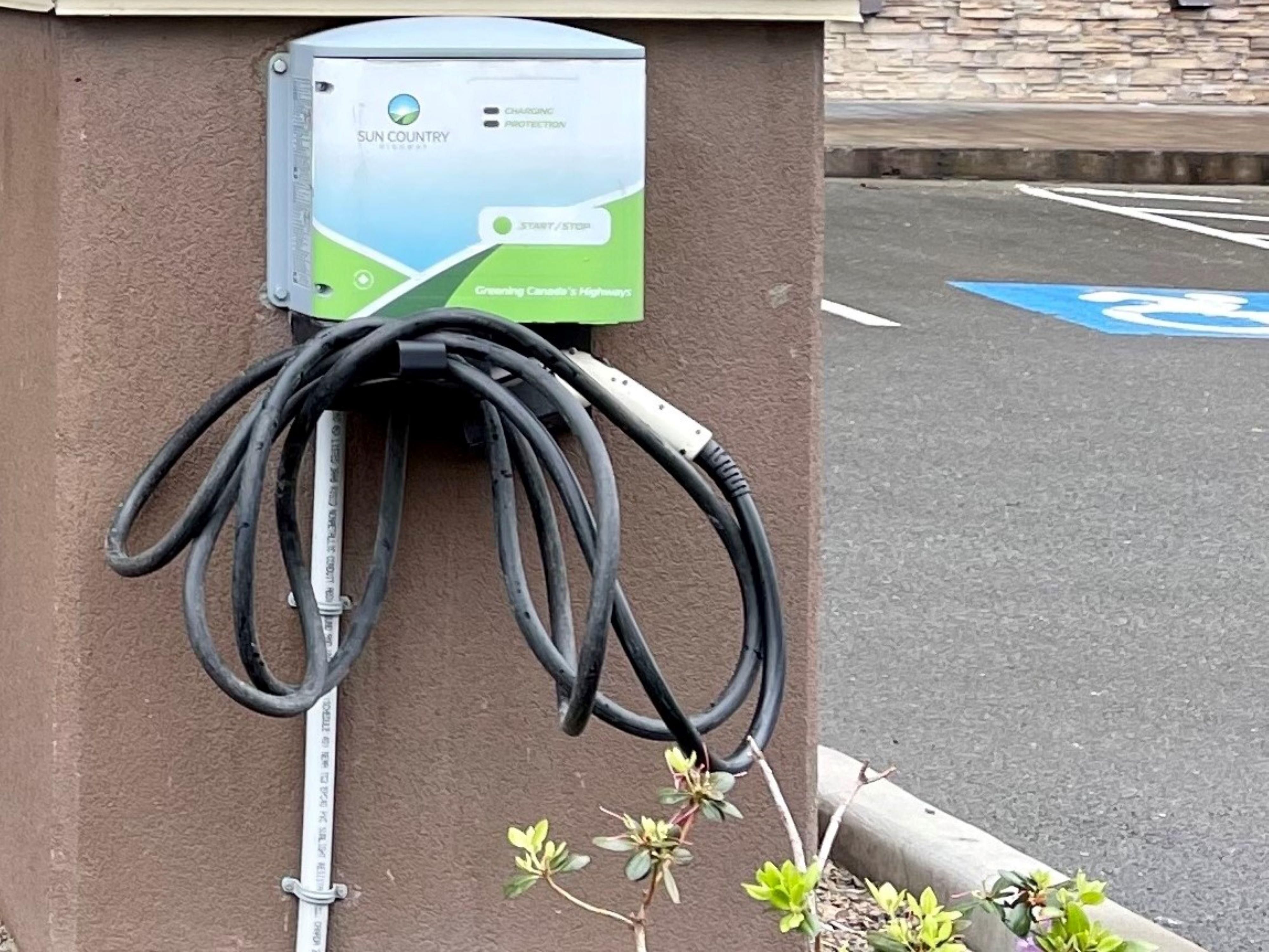 Stay charged and travel farther! Holiday Inn & Suites Kamloops is proud to offer complimentary EV charging station for our eco-conscious guests. Whether you’re here for business, leisure, or just passing through, enjoy the convenience of recharging your electric vehicle while you relax in our comfortable accommodations.