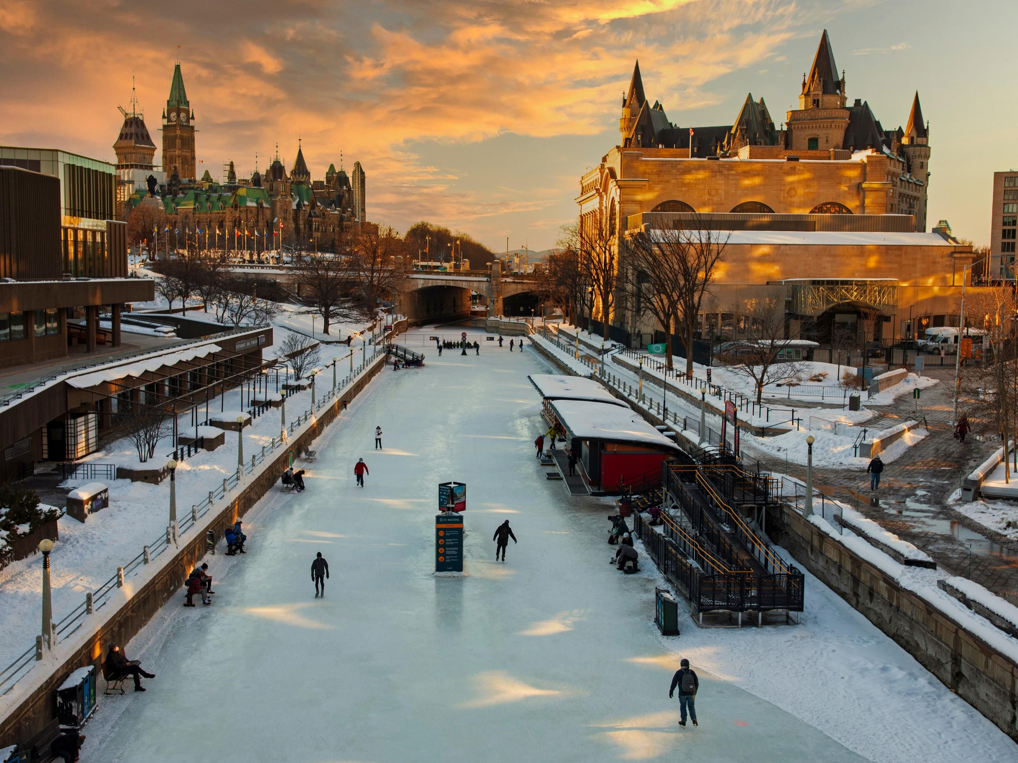 Enjoy a family getaway this Winter in Ottawa, the Nations Capital. Take in a downtown museum or skate on the Rideau Canal. 